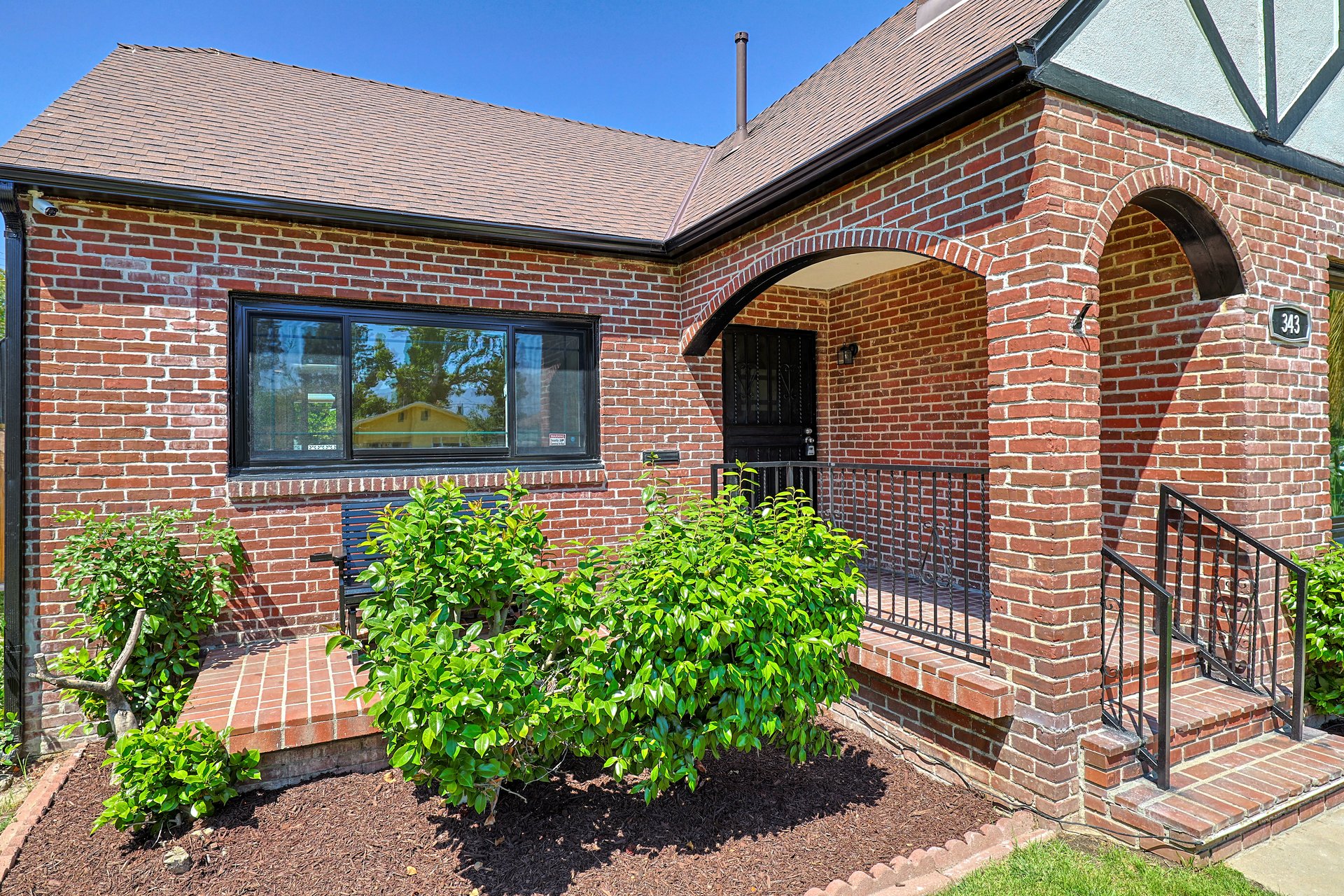 343 N Fairview St