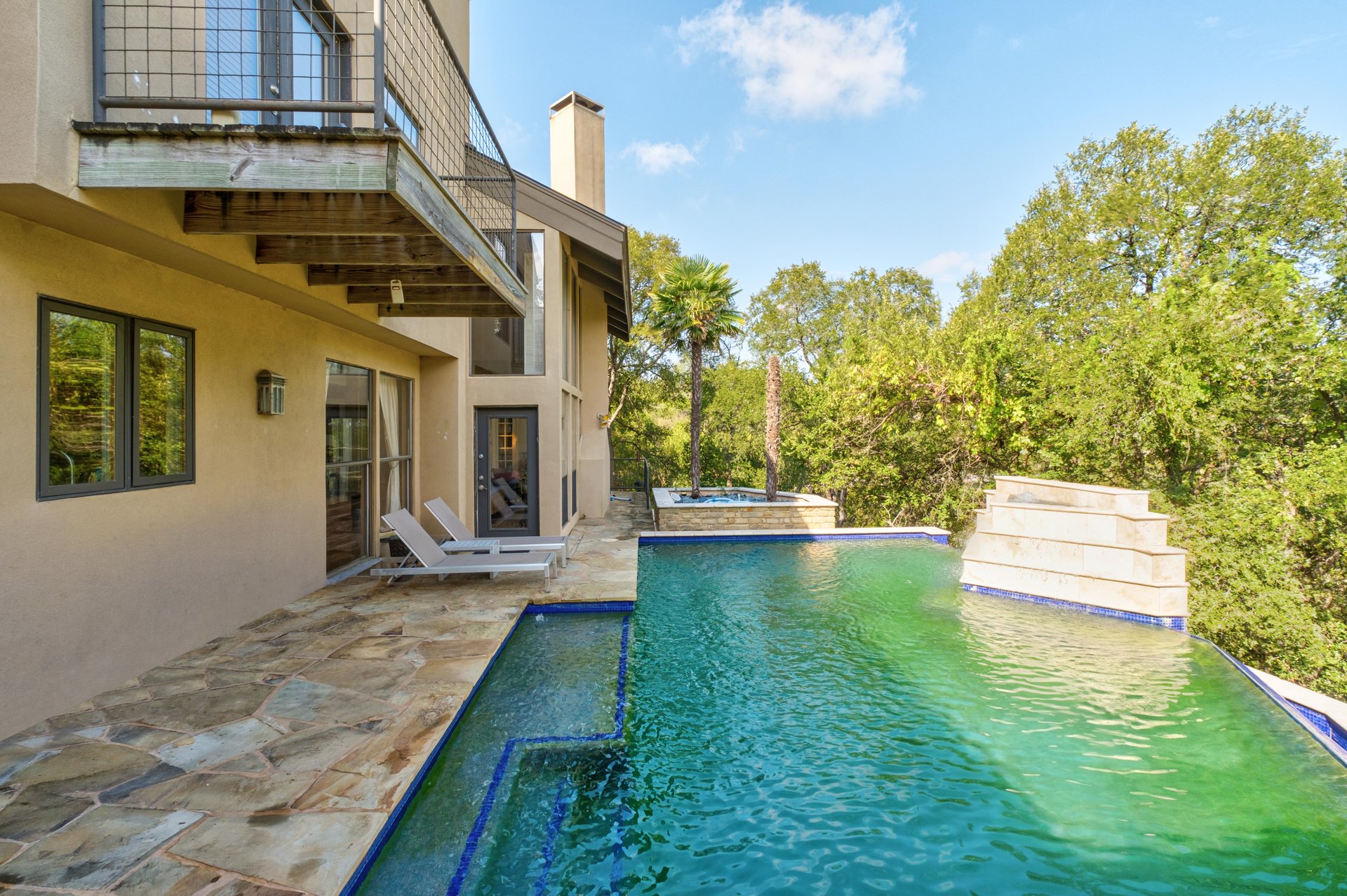 102 Canyon Circle West