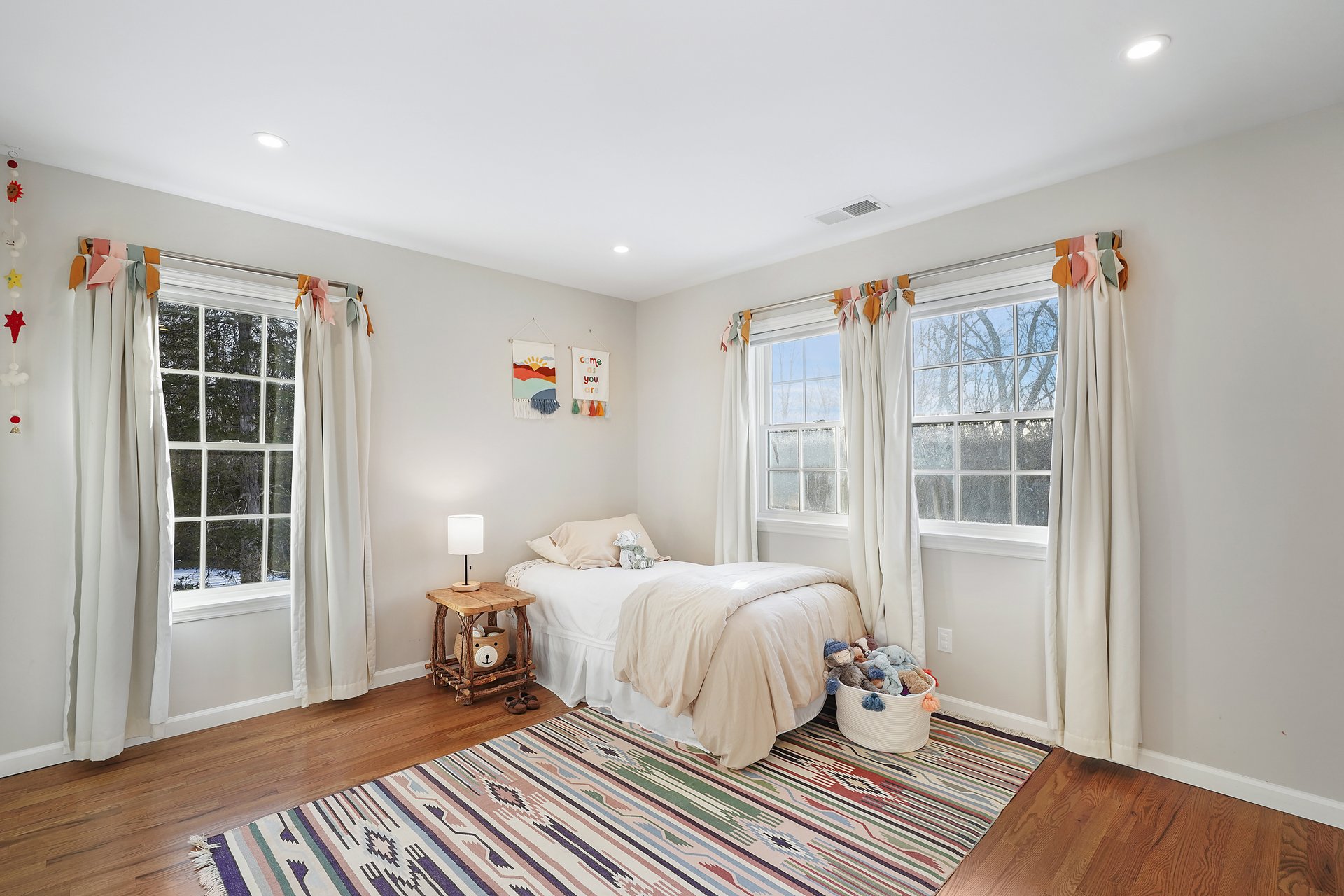 30 Schoolhouse Road