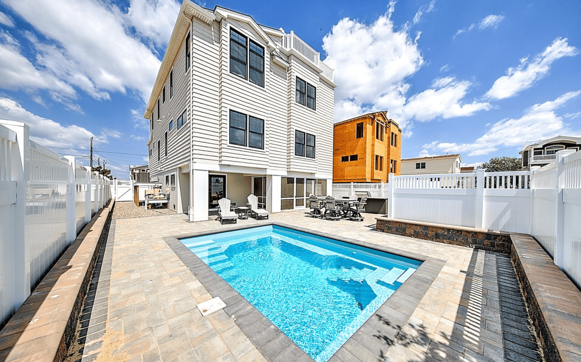 5205 West Ave - Pet Friendly