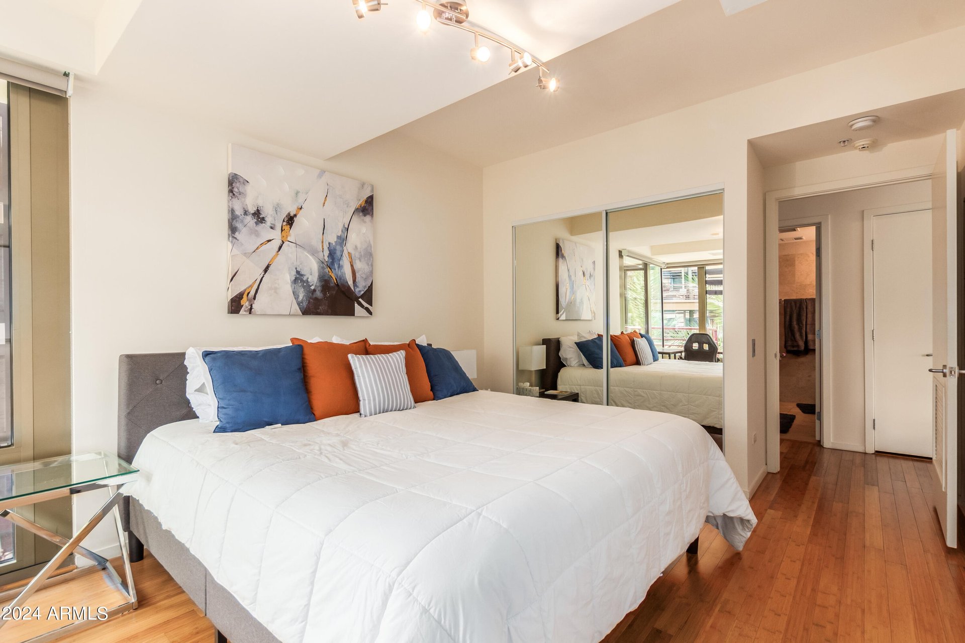 7137 E Rancho Vista Dr, #4005