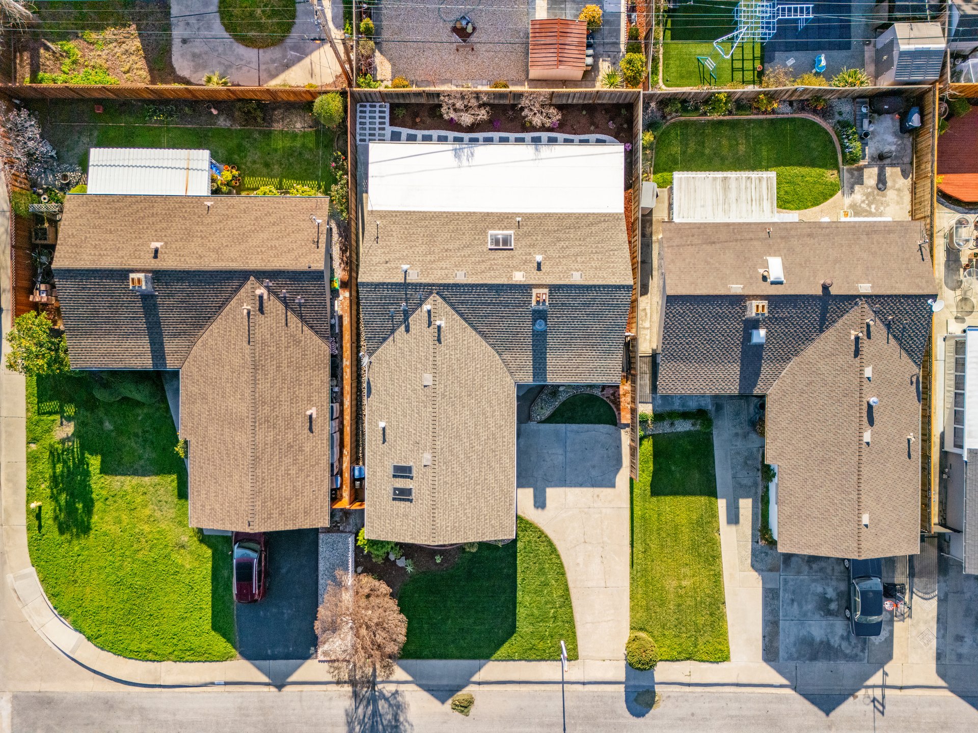 849 Selby LN