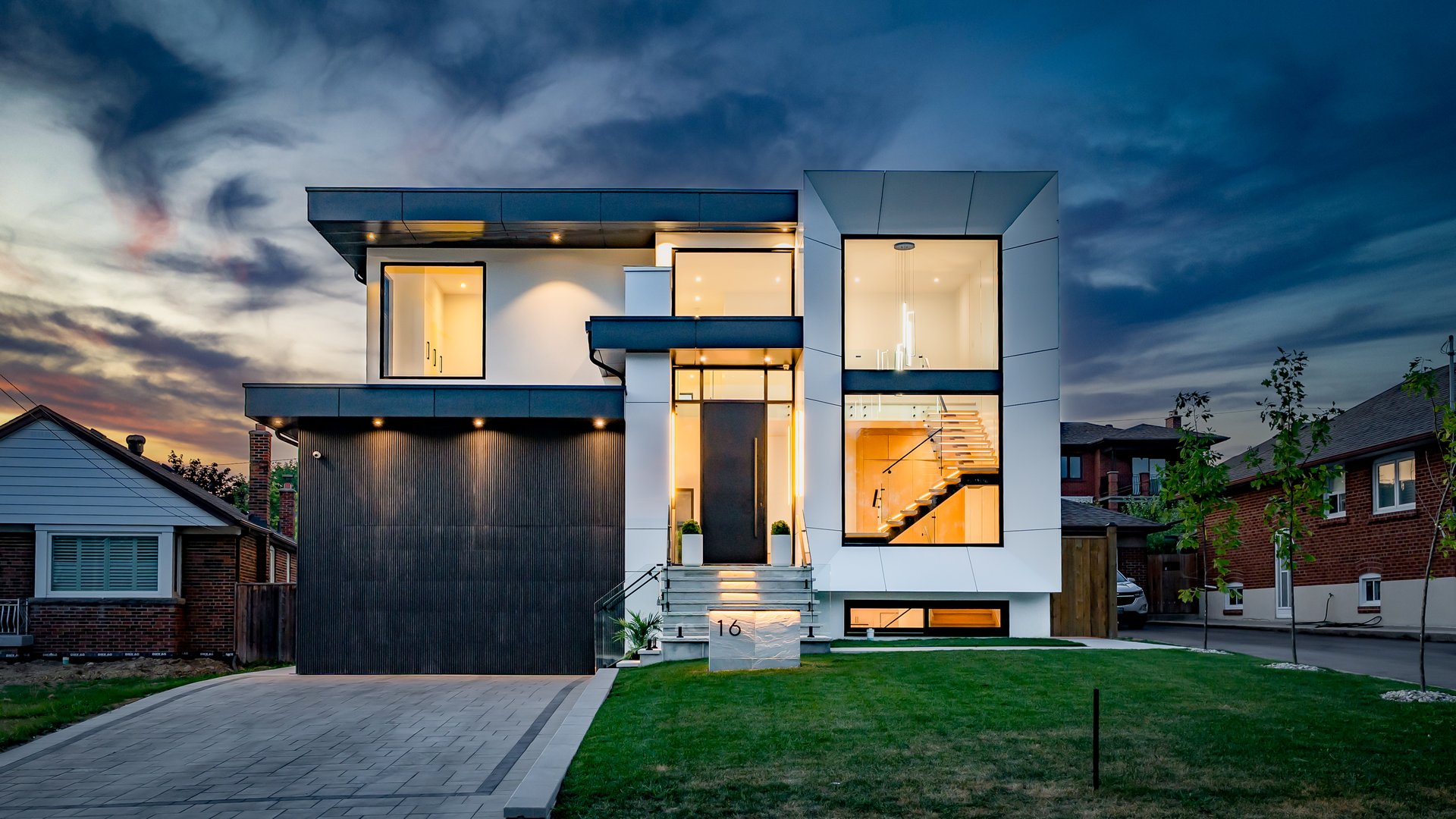 16 Deevale Rd, North York Ontario