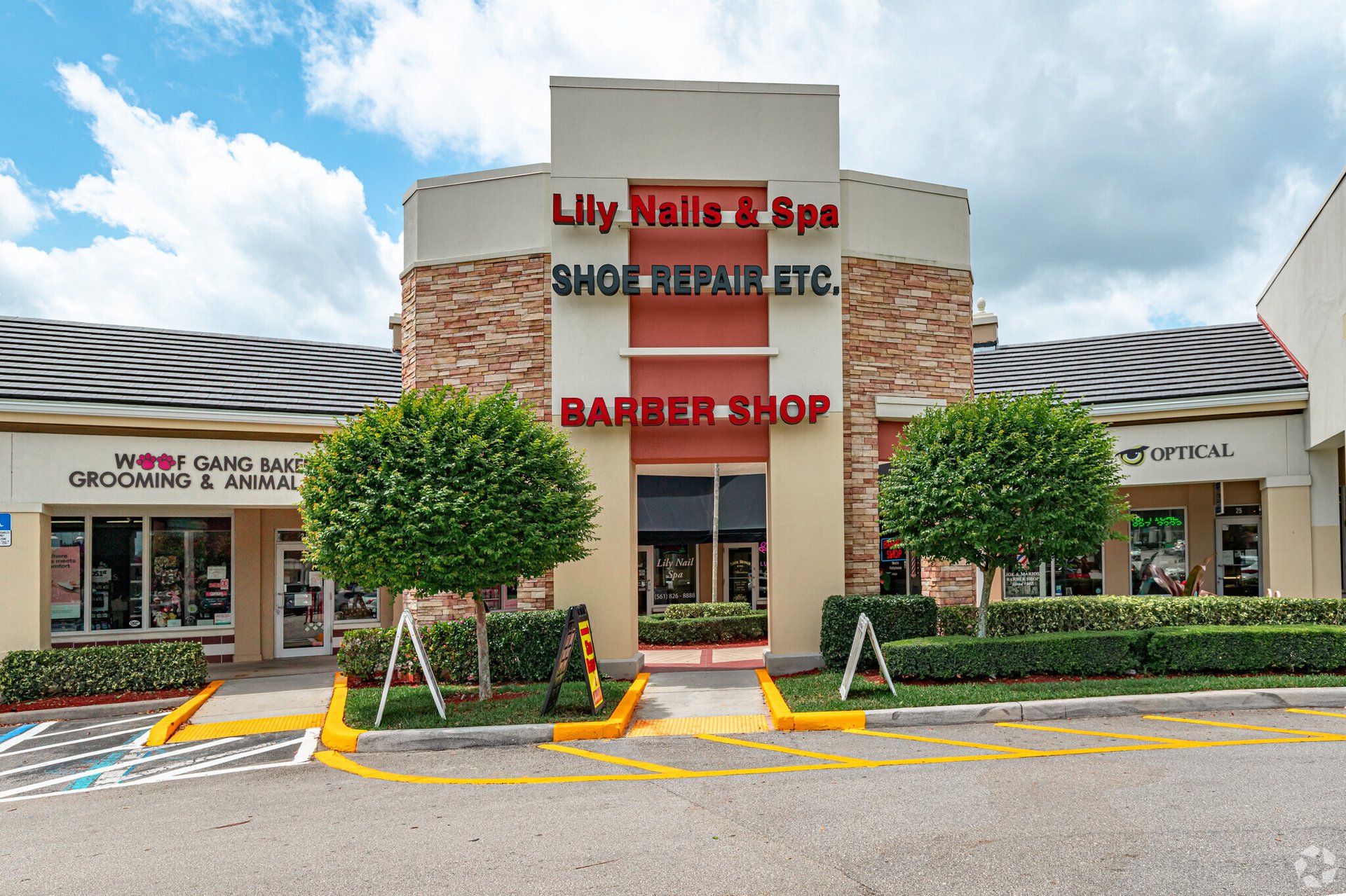 7024-7060 Palmetto Park Rd