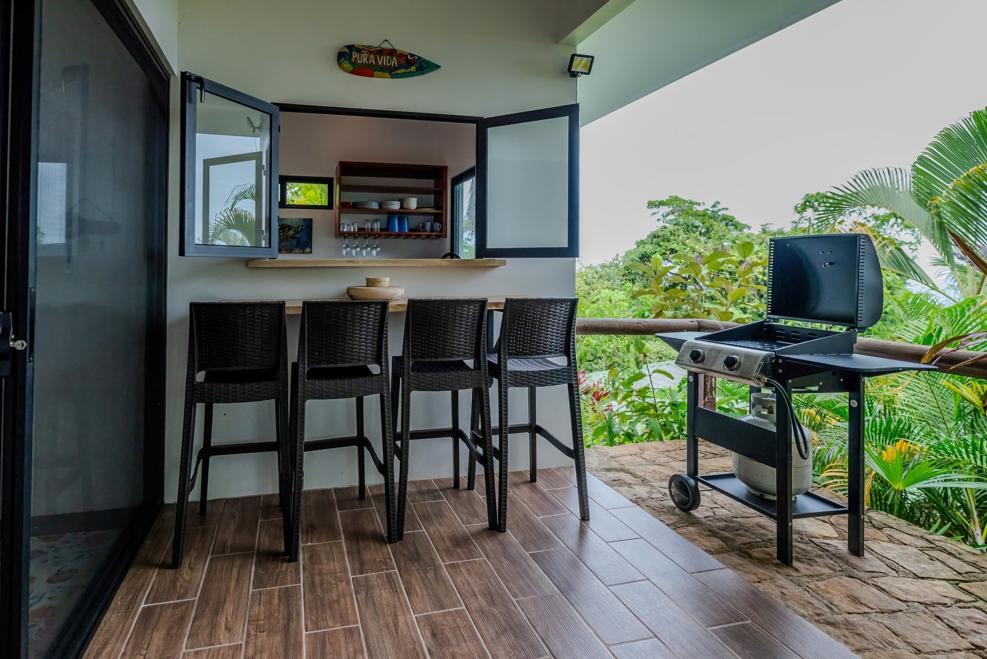 Two Ocean View Homes in Exclusive Marina Vista, Escaleras