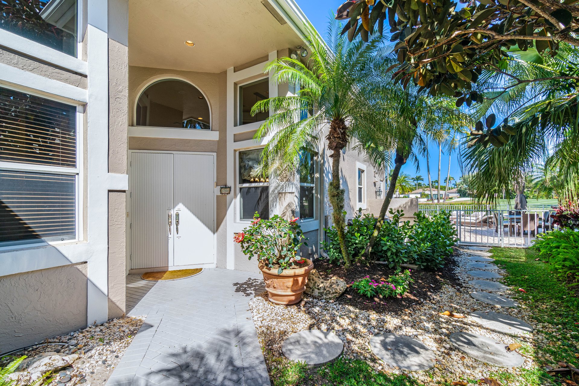17168 Huntington Park Way