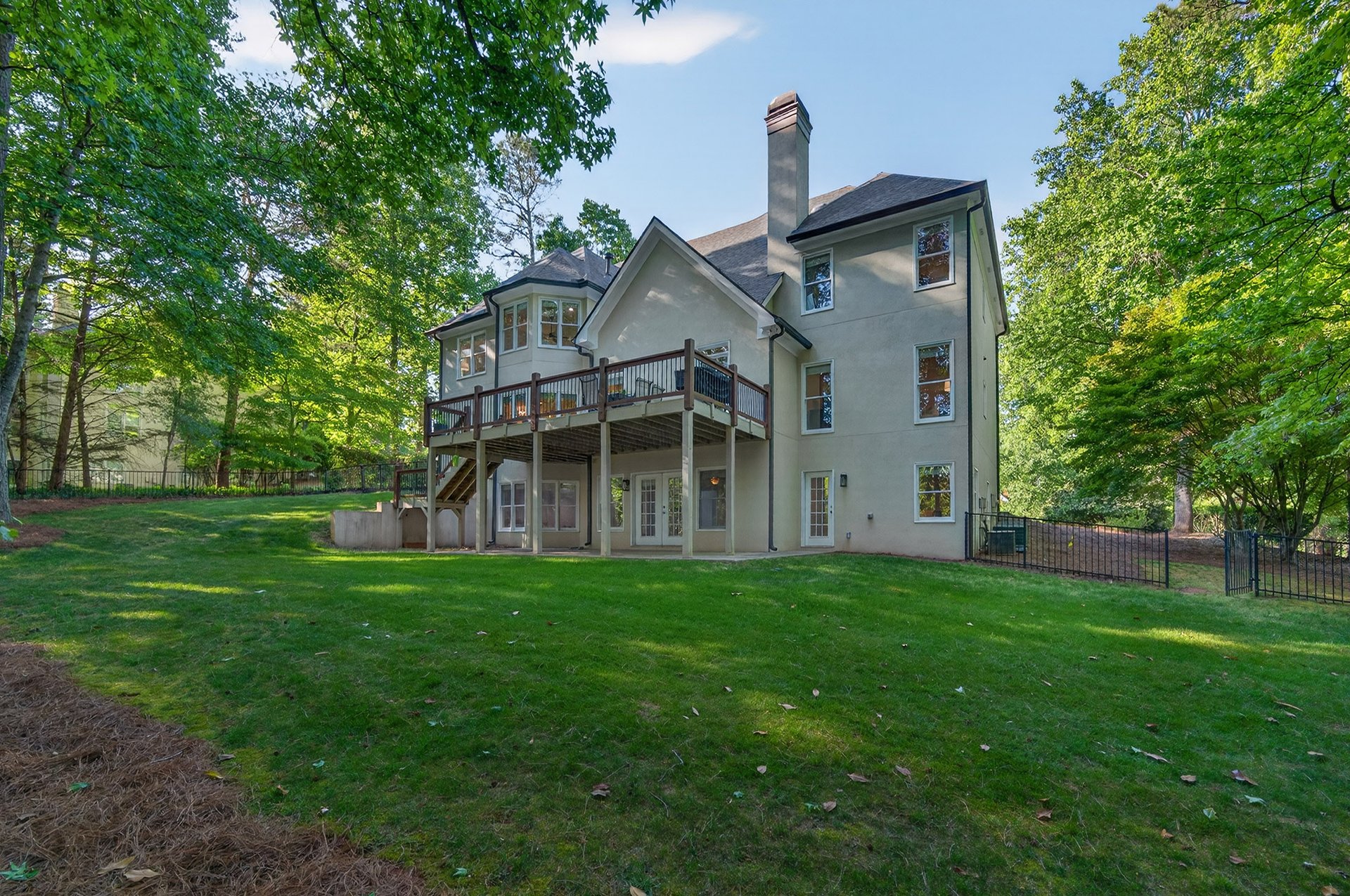 880 Hampton Bluff Drive