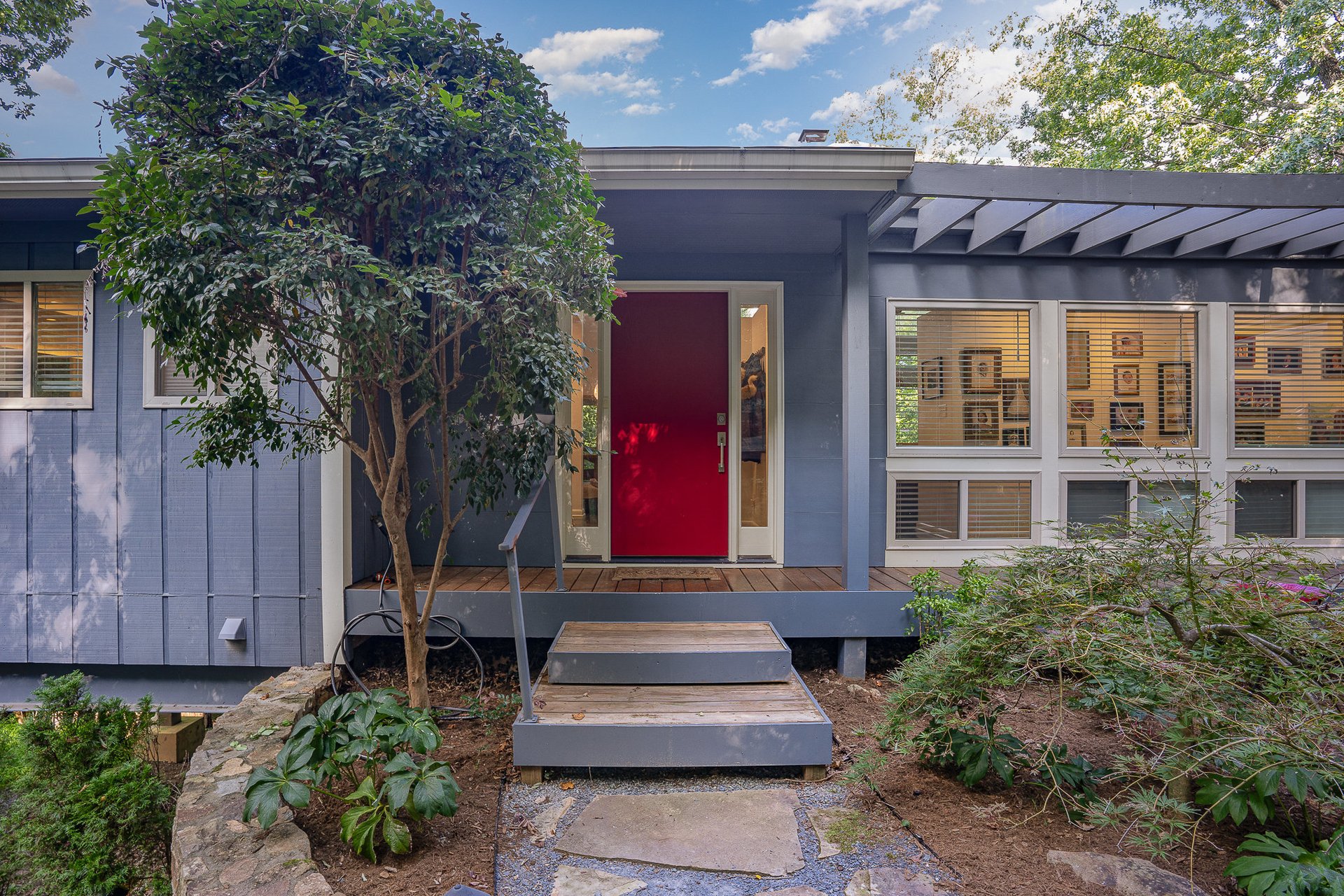 Modern, 4 Bedroom House near UNC