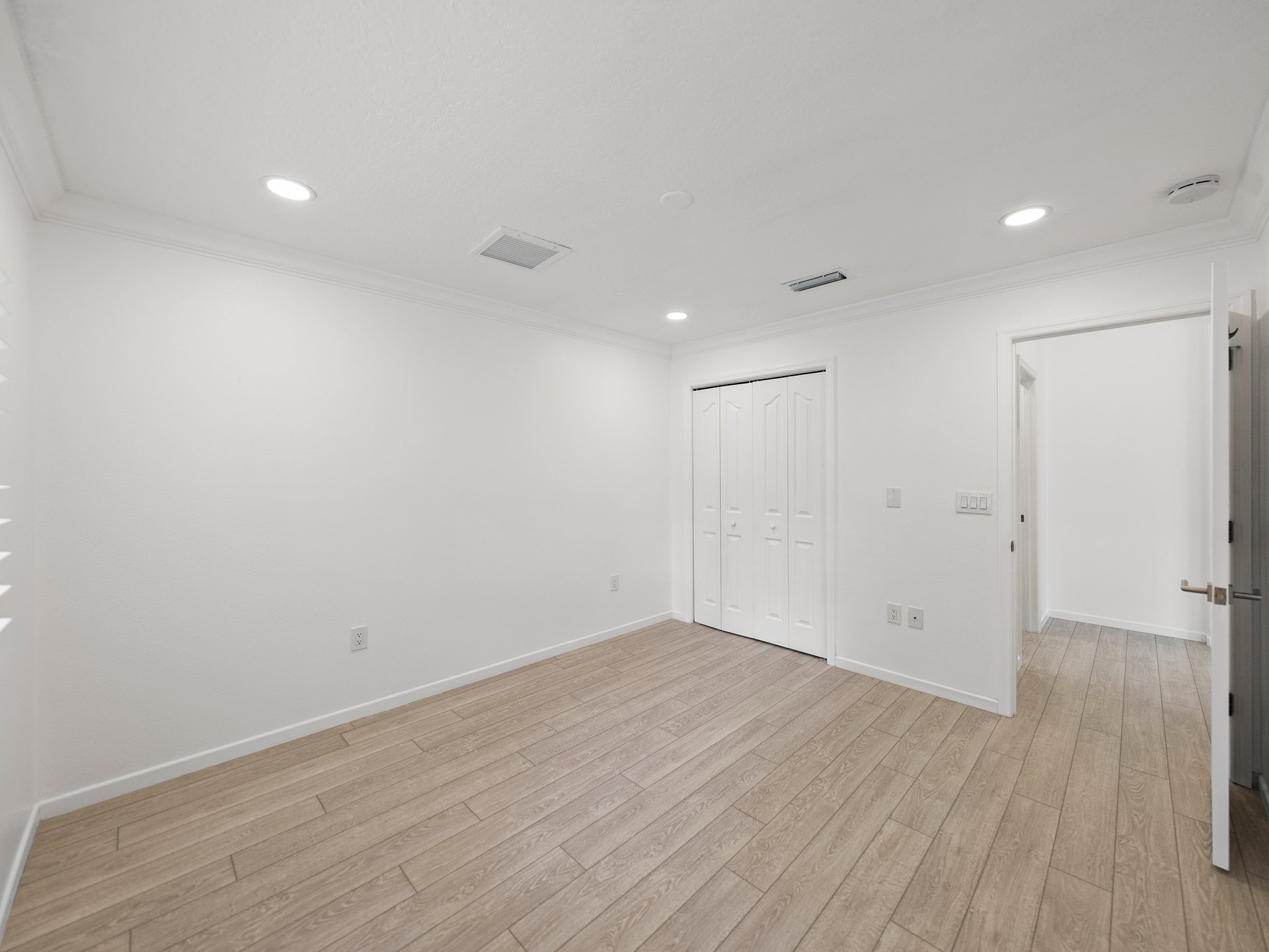 12632 OAK HOLLOW CT