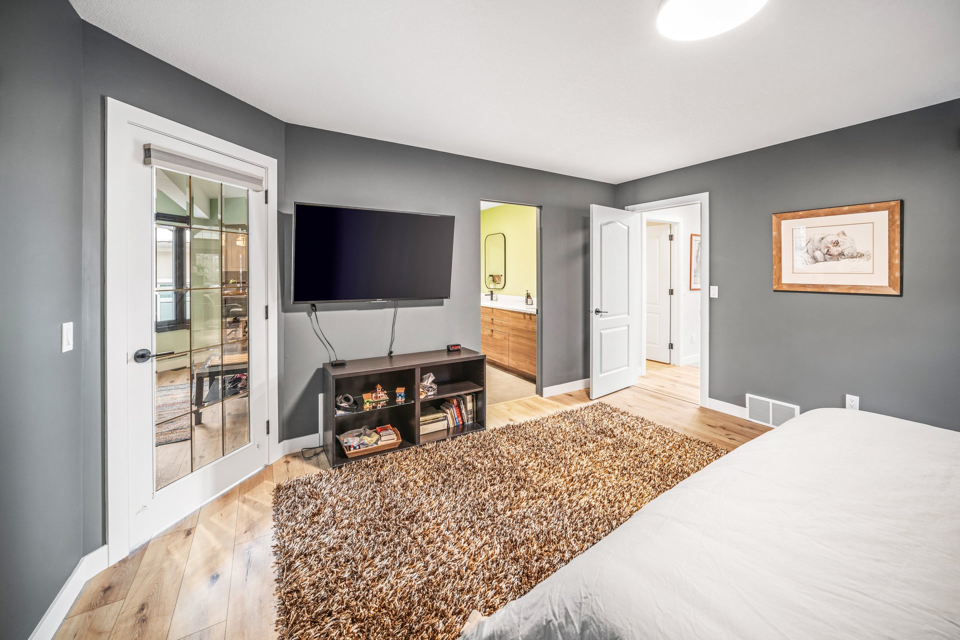 108 Lougheed Circle