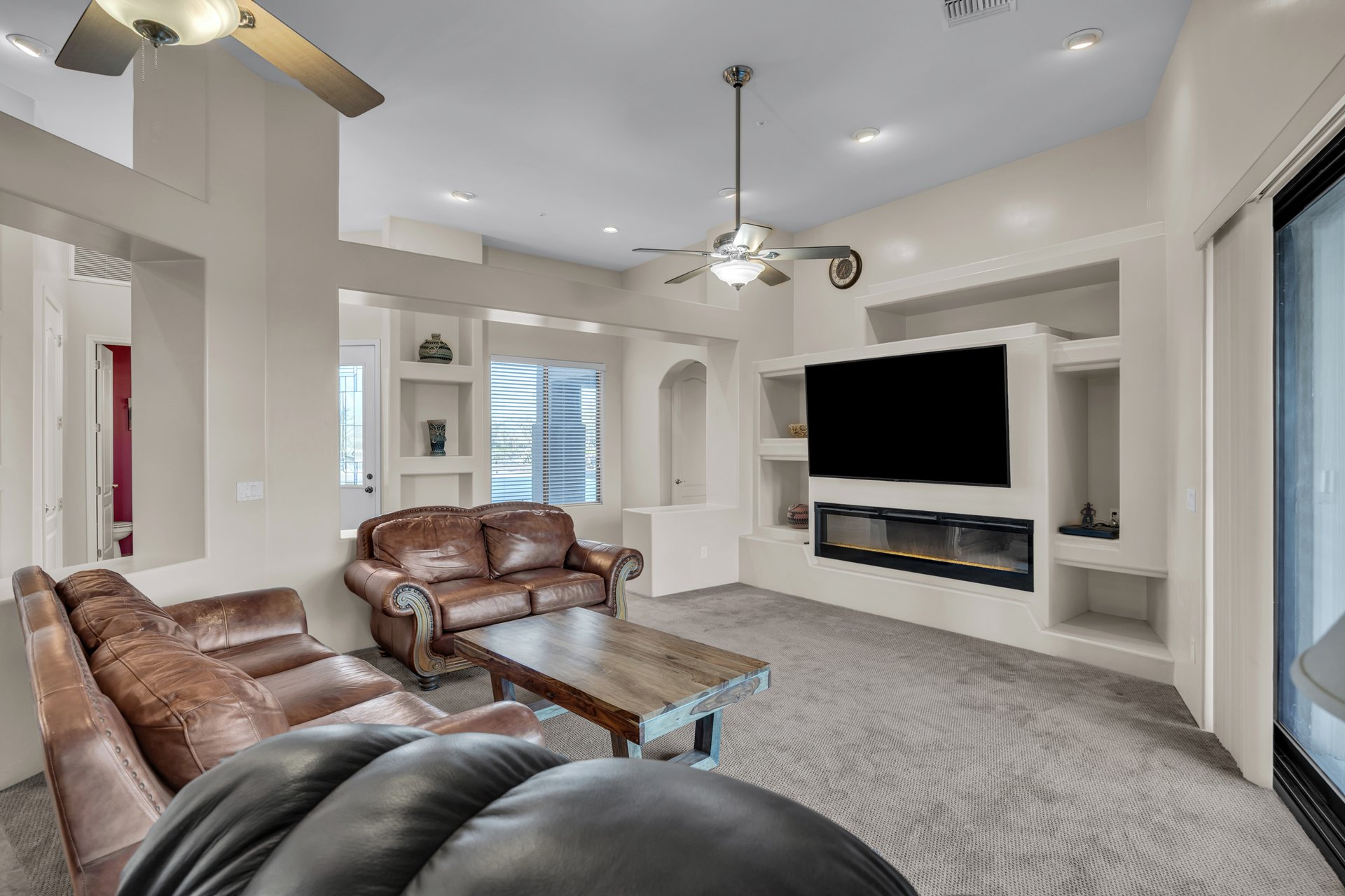 17117 W Dale Lane