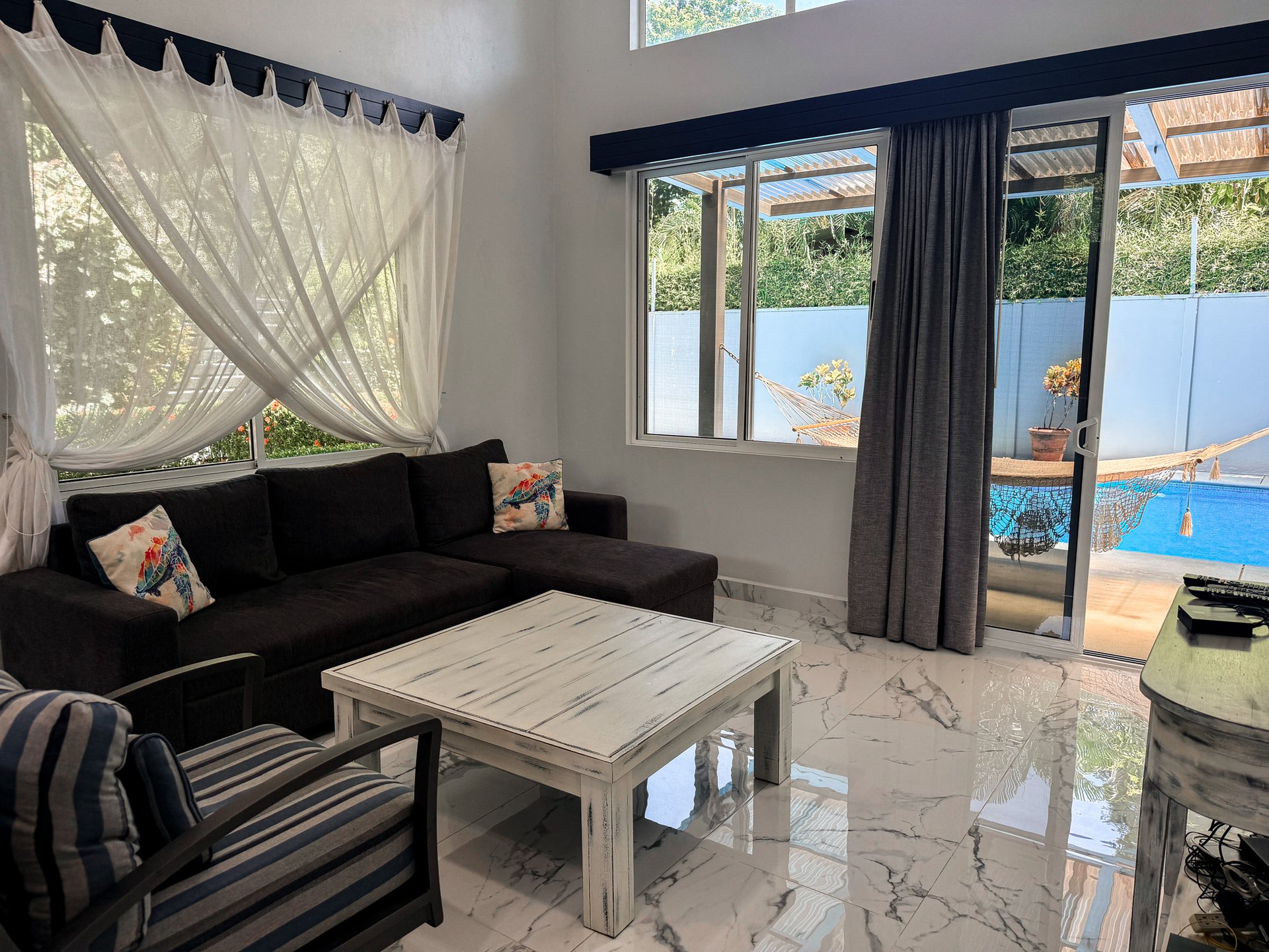 Villa Feliz - Walk to the beach in minutes