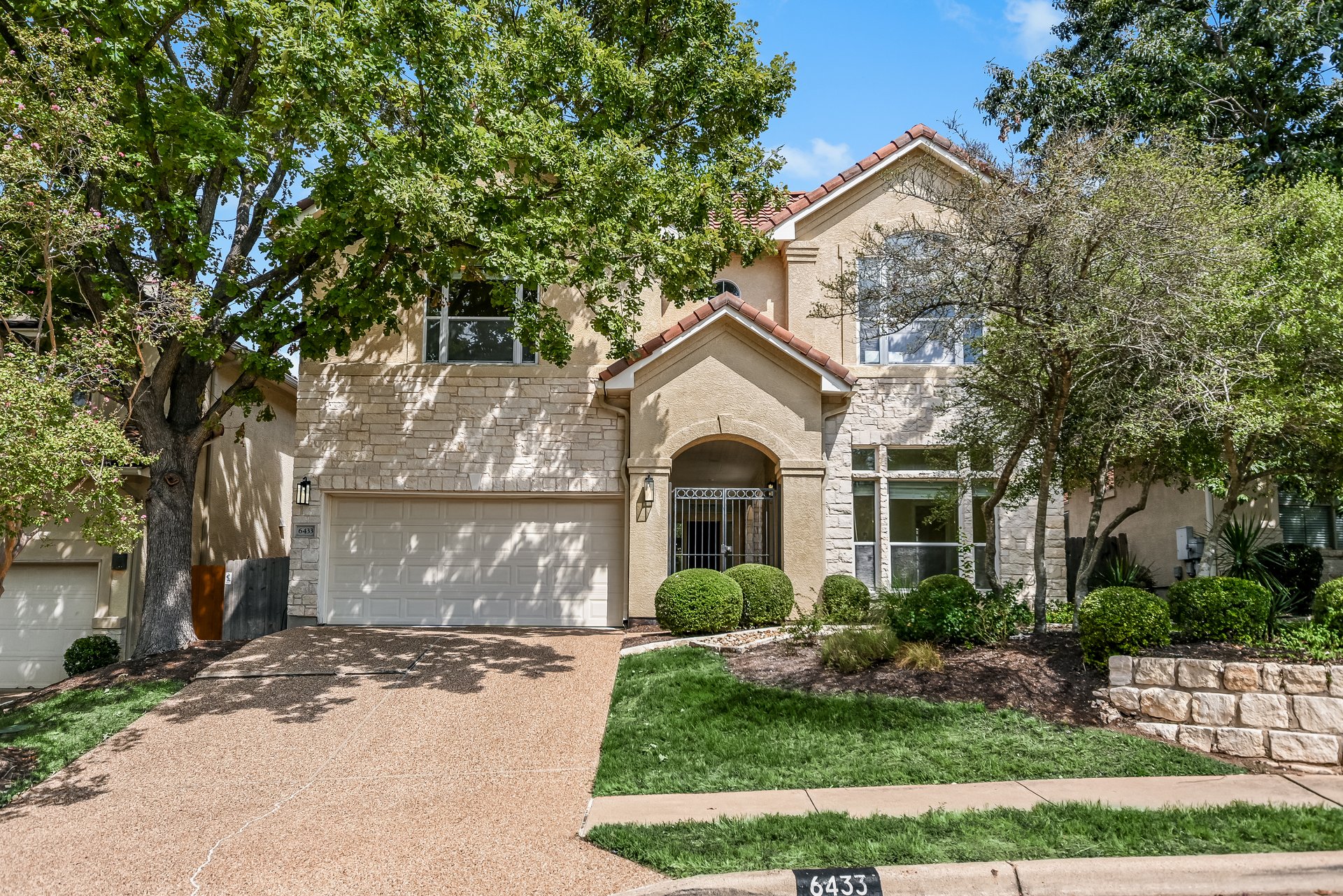 6433 Tasajillo Trail