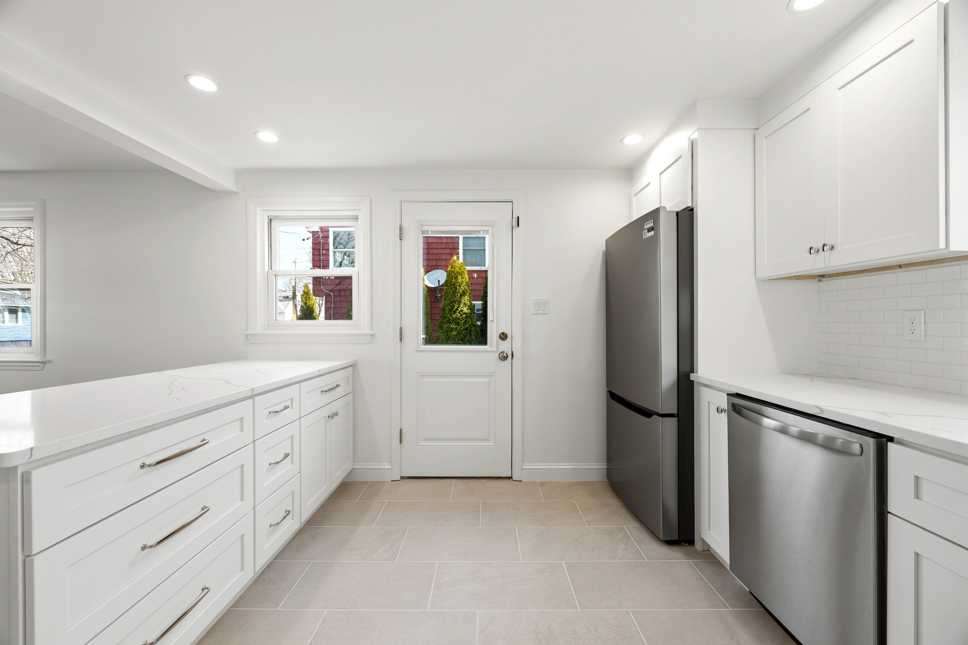 10 Meadowbrook Lane