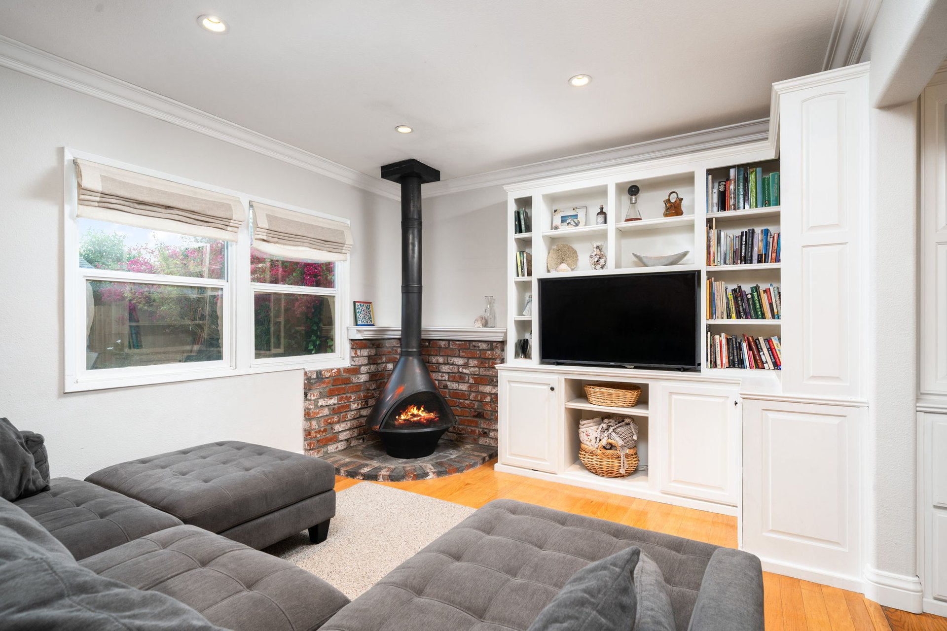 1219 Winston Court
