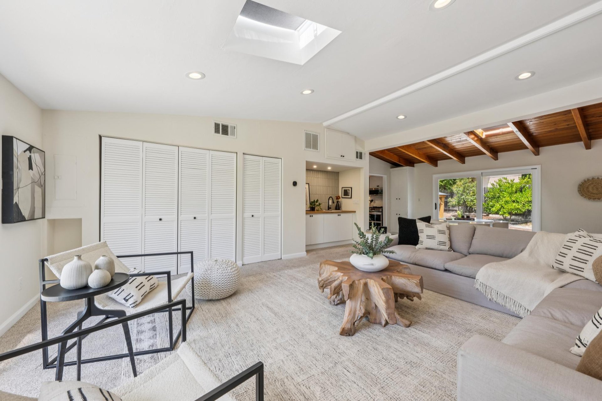 2645 Buenos Aires Ct