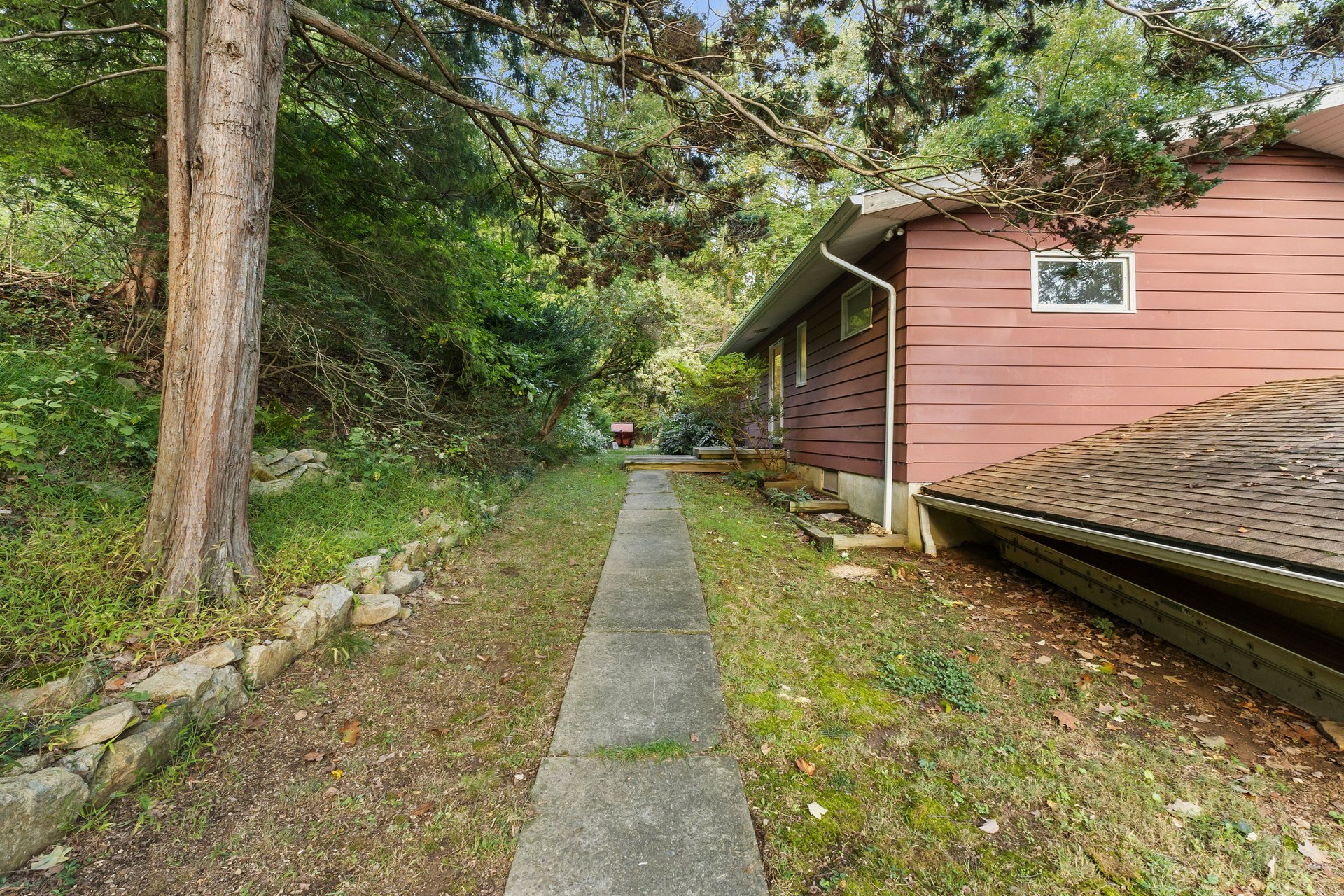 3237 Oakhurst Drive