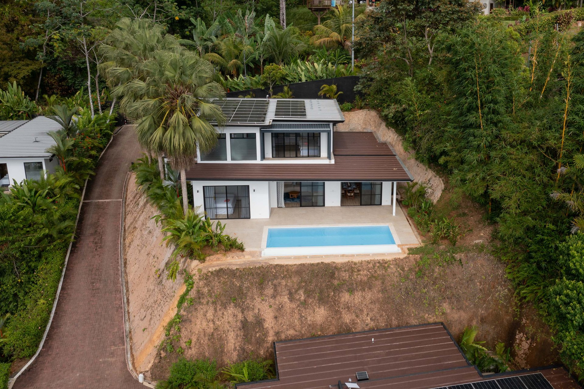 Villa Leoni Sunset Ocean View Sanctuary