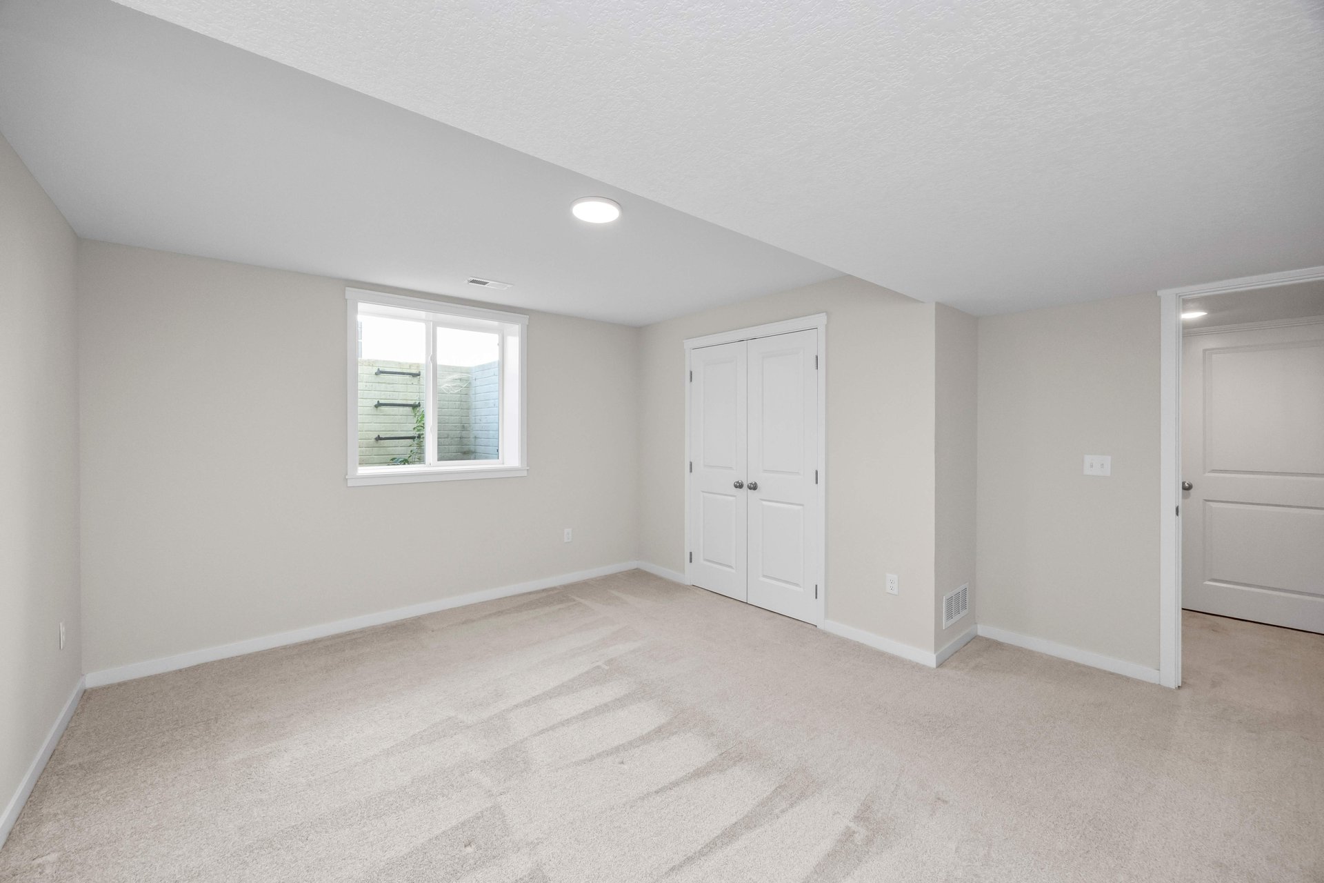 210 NW Georgetown Drive