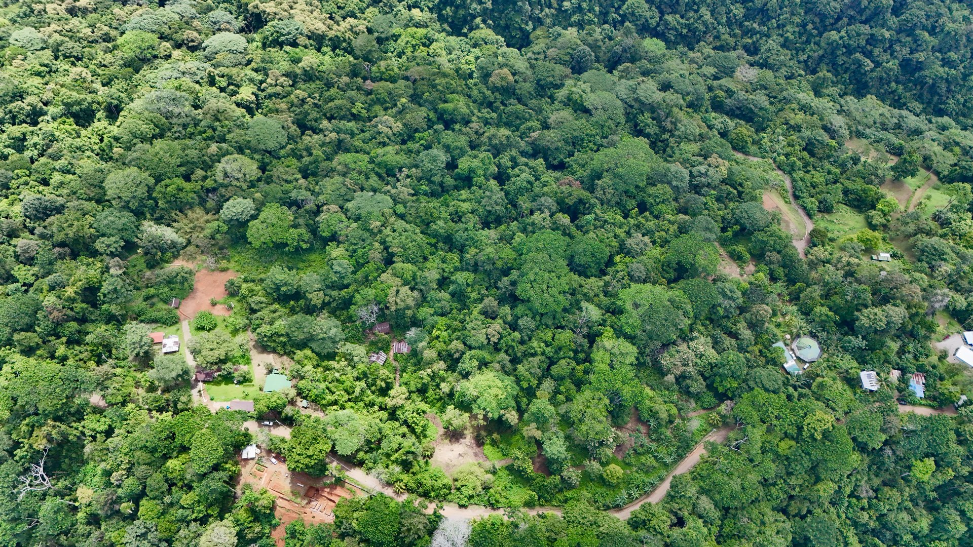 La Unión Road Investment Opportunity - 2.2 Acres with Existing Teak Cabin & River Access 