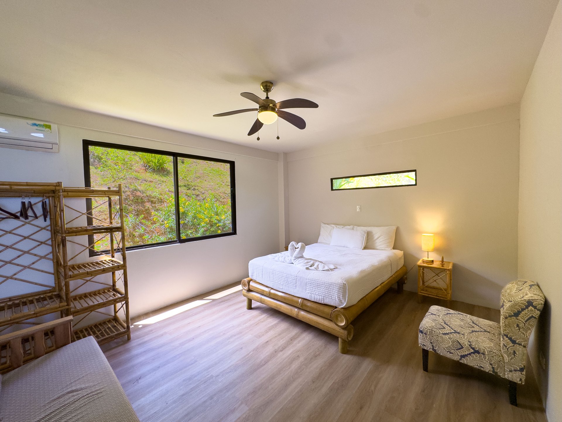 Stylish 4 bedroom home in the popular Dominicalito community, 7 minutes to the beach