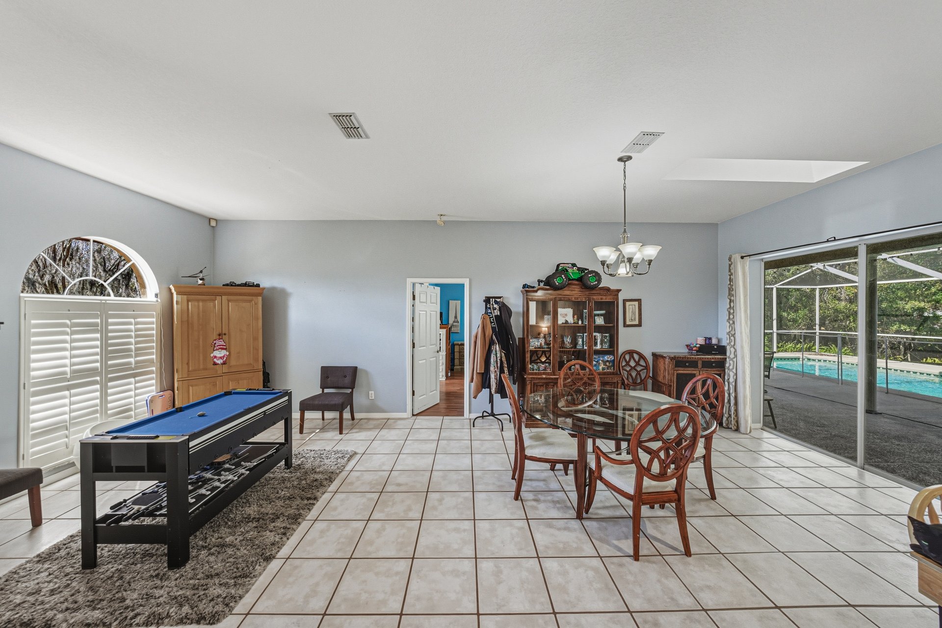 3926 MEADOWLARK CT