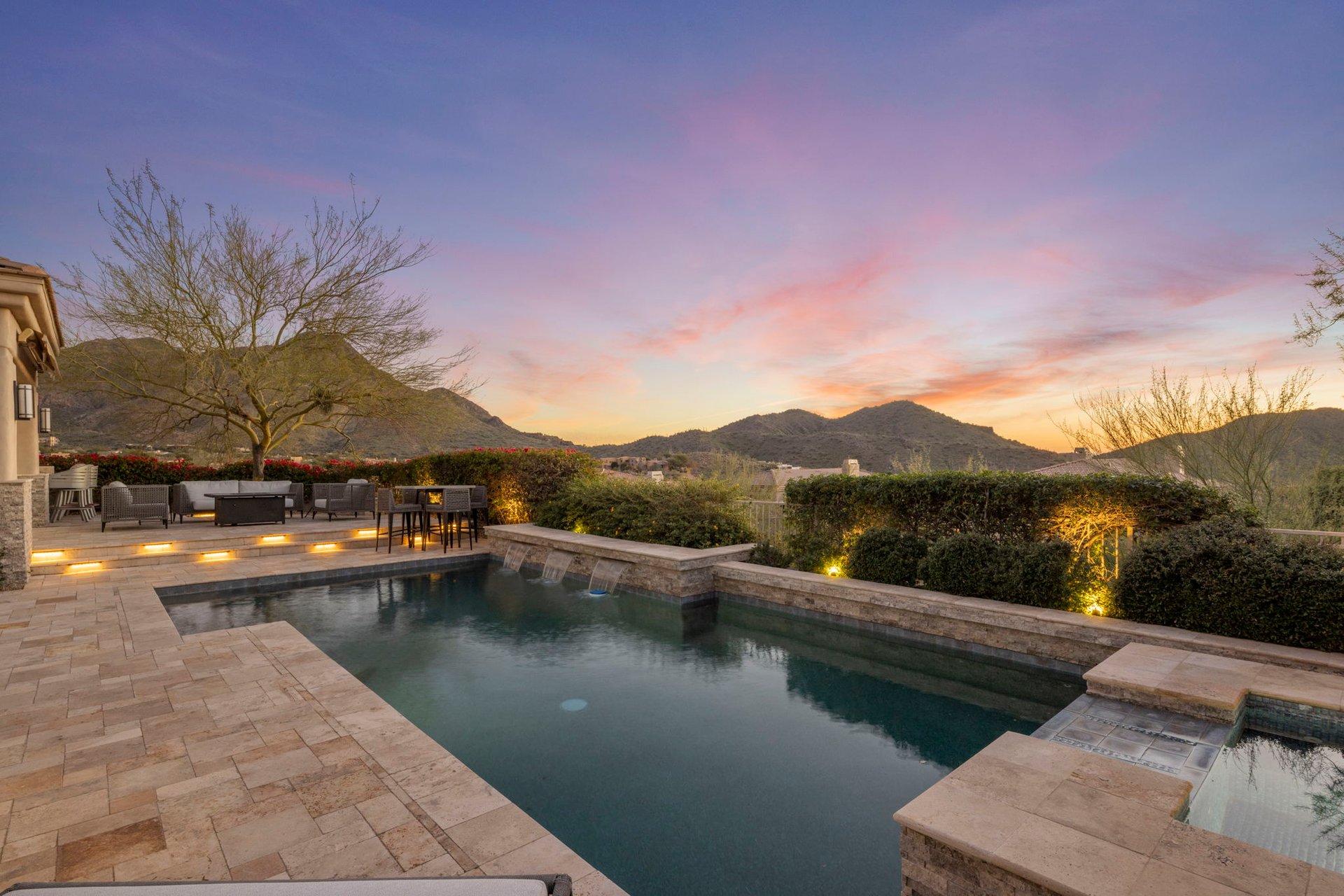 11129 E JUAN TABO Road