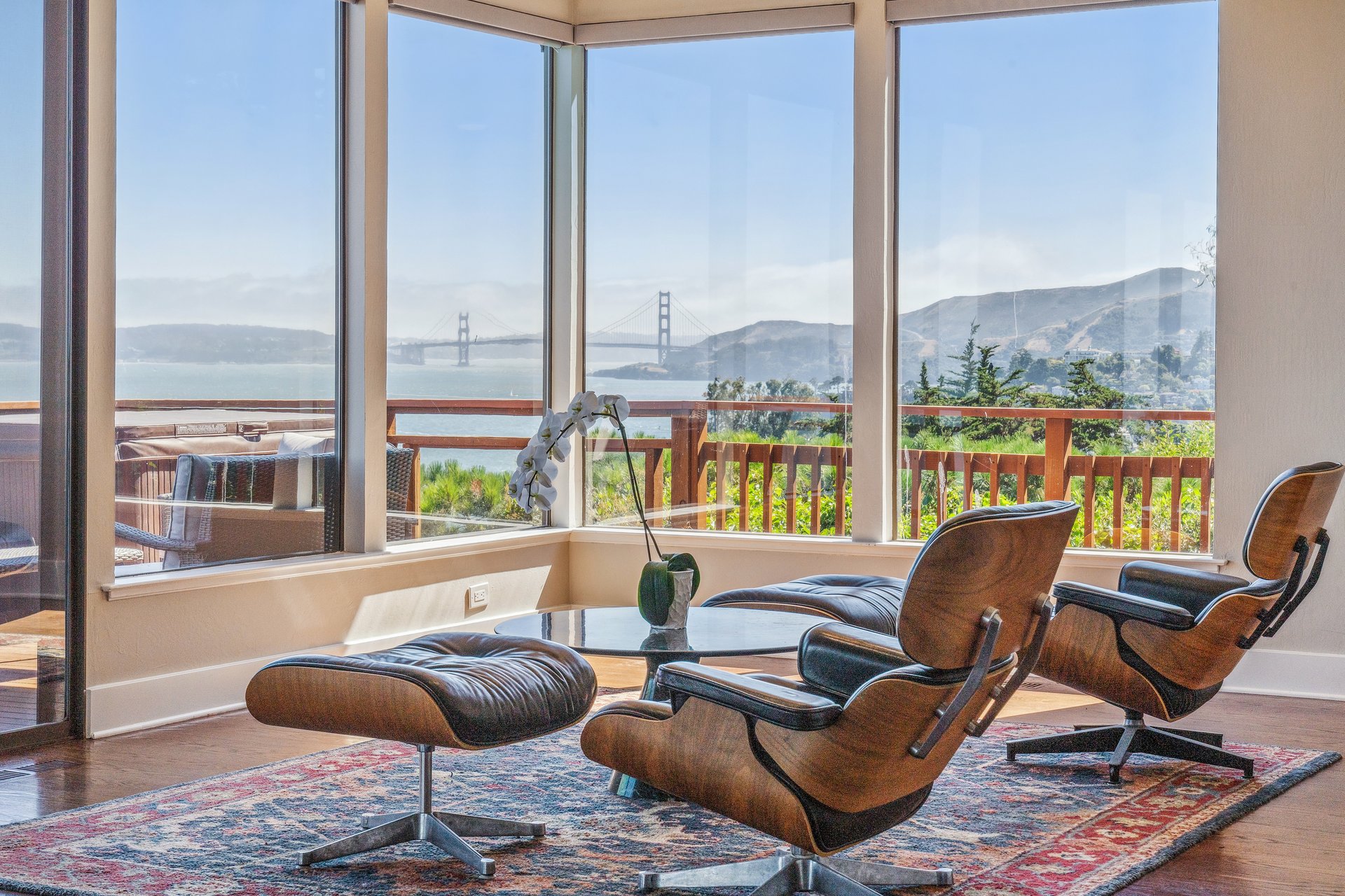 Sweeping Views Across the Bay