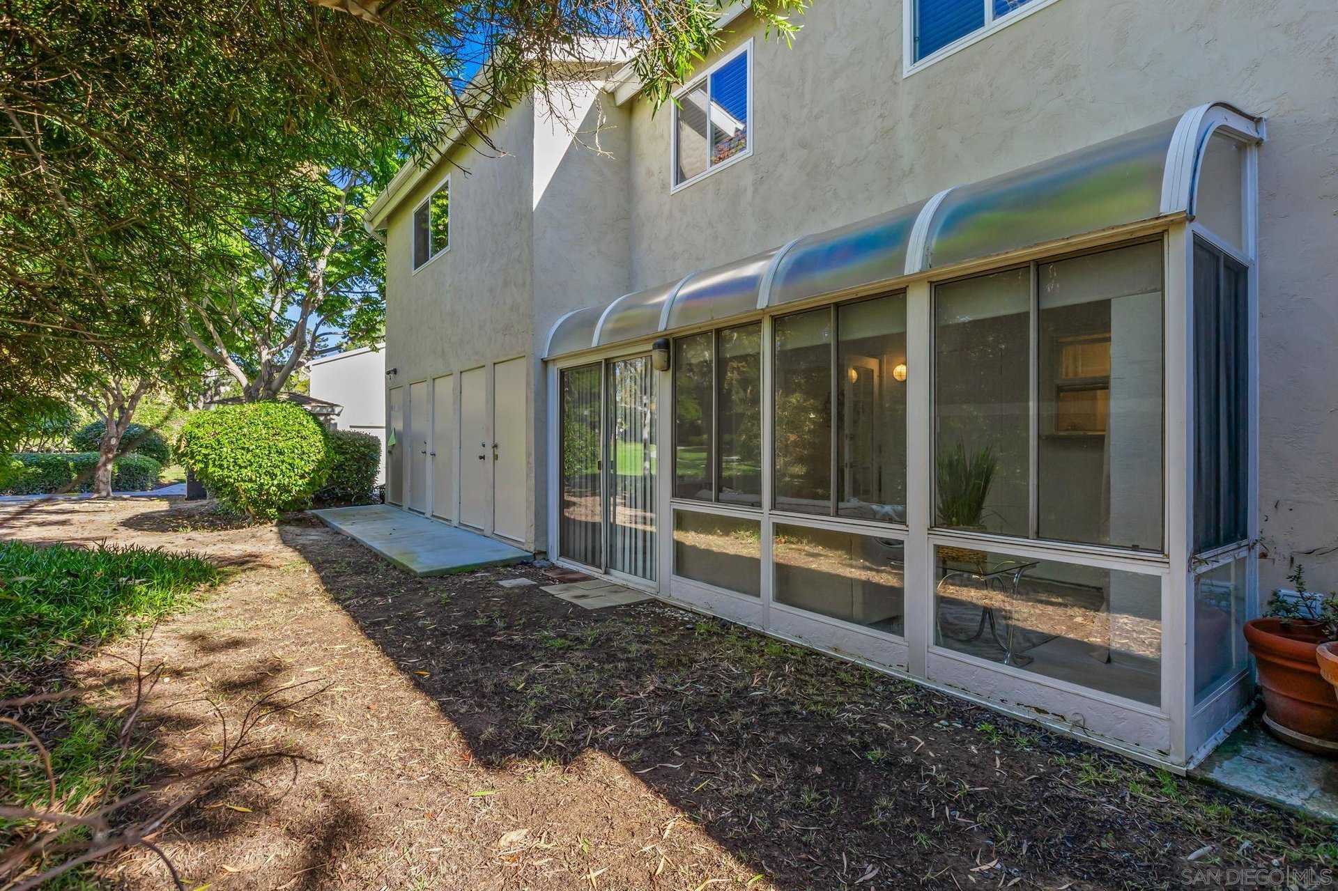 7779 Camino Glorita San Diego, CA 92122