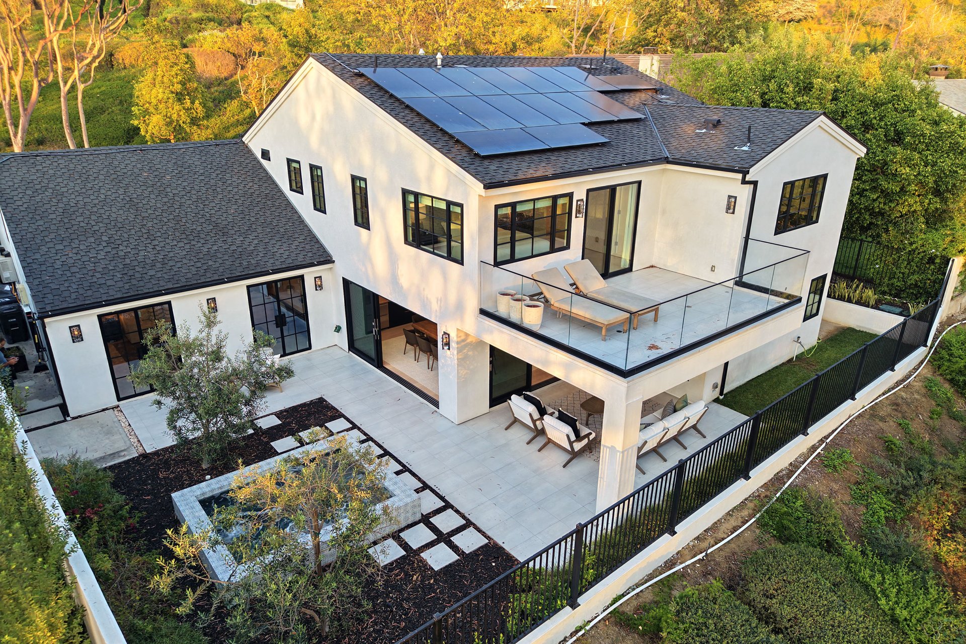 2207 Port Harwick Place