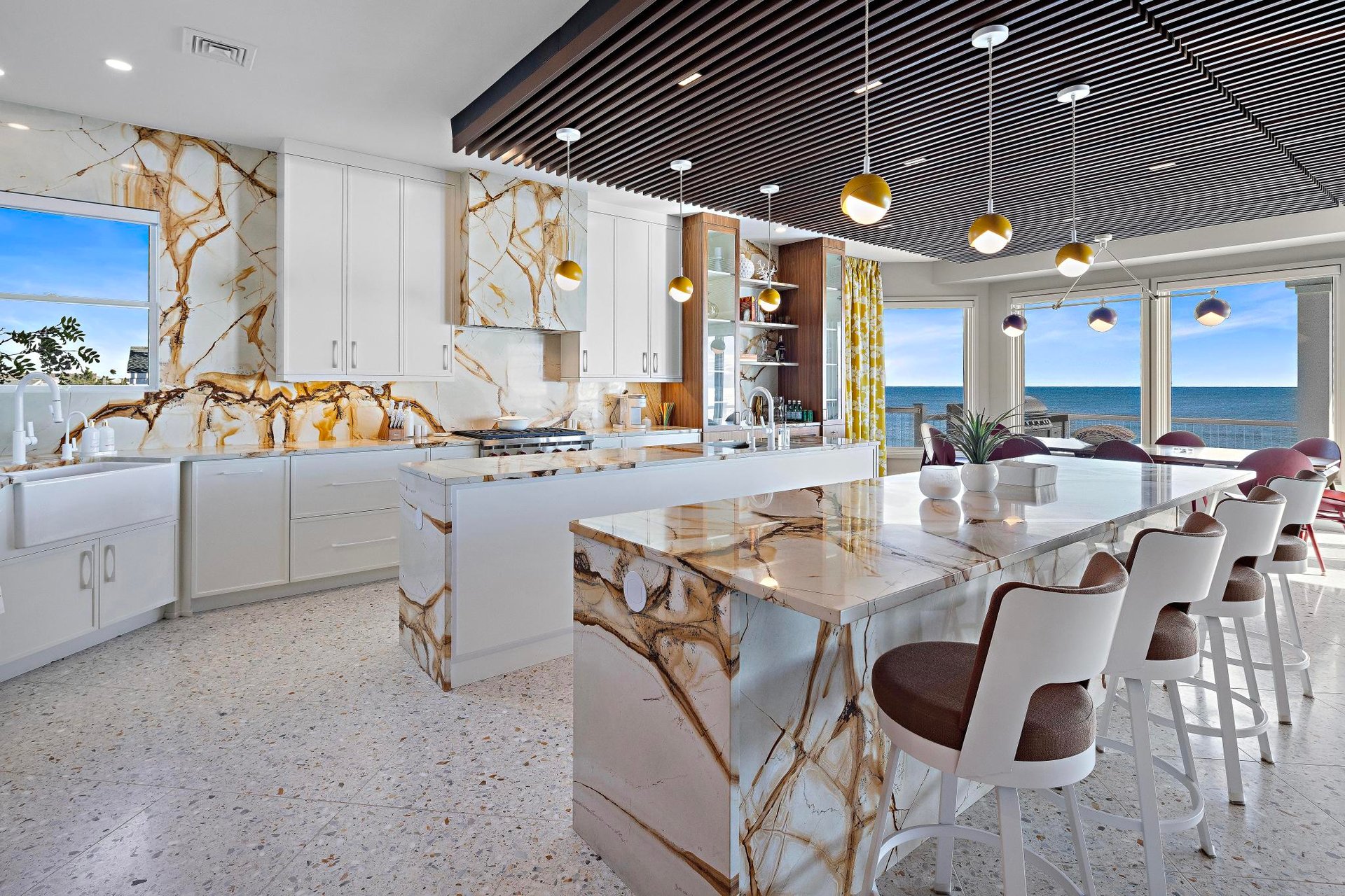 2215 Ocean Ave