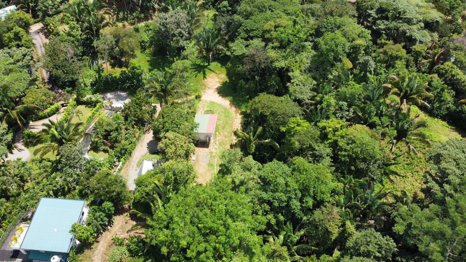Investment Opportunity in Playa Hermosa – Fixer-Upper with Great Potential!