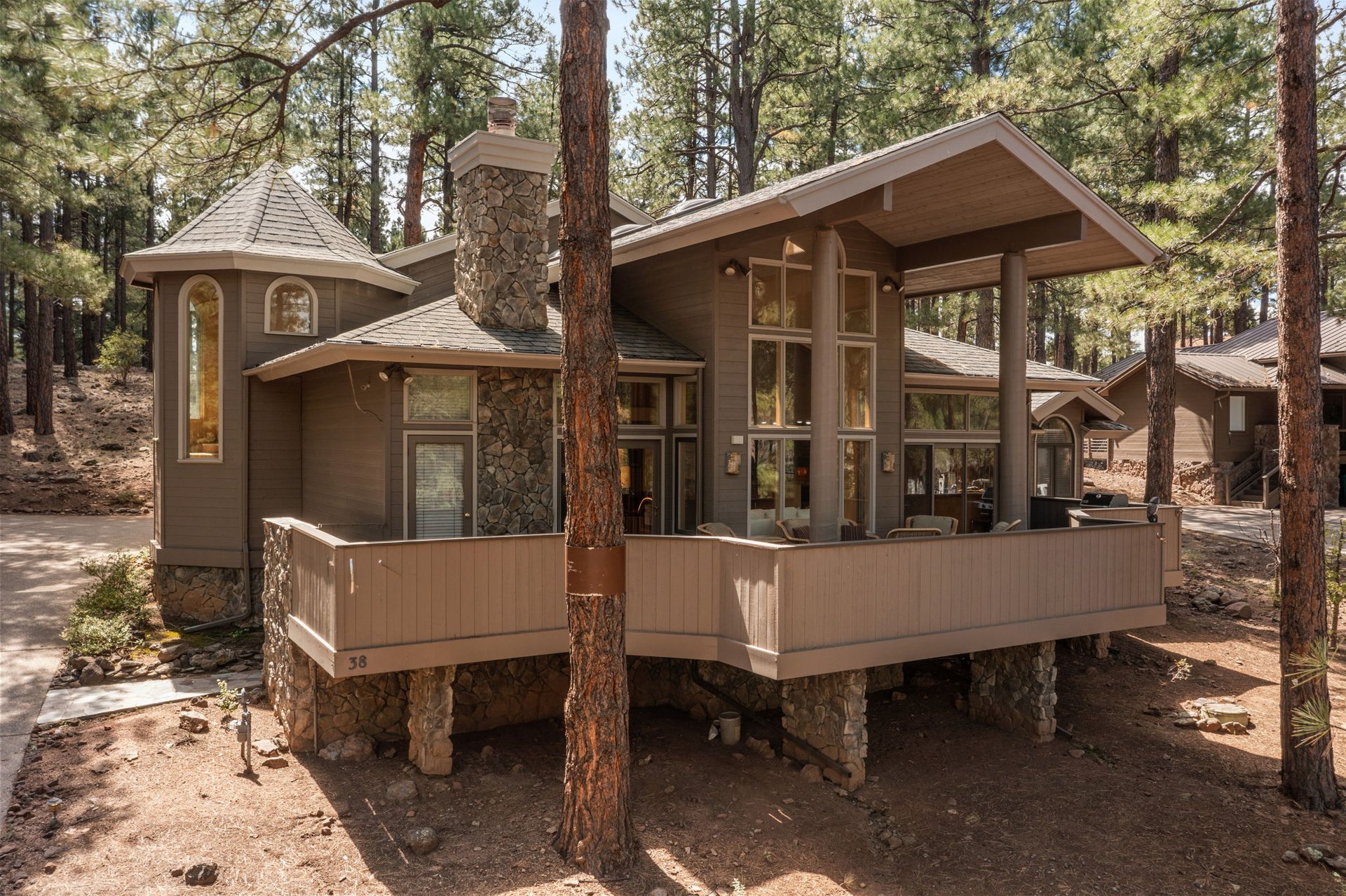 5779 GRIFFITHS Spring