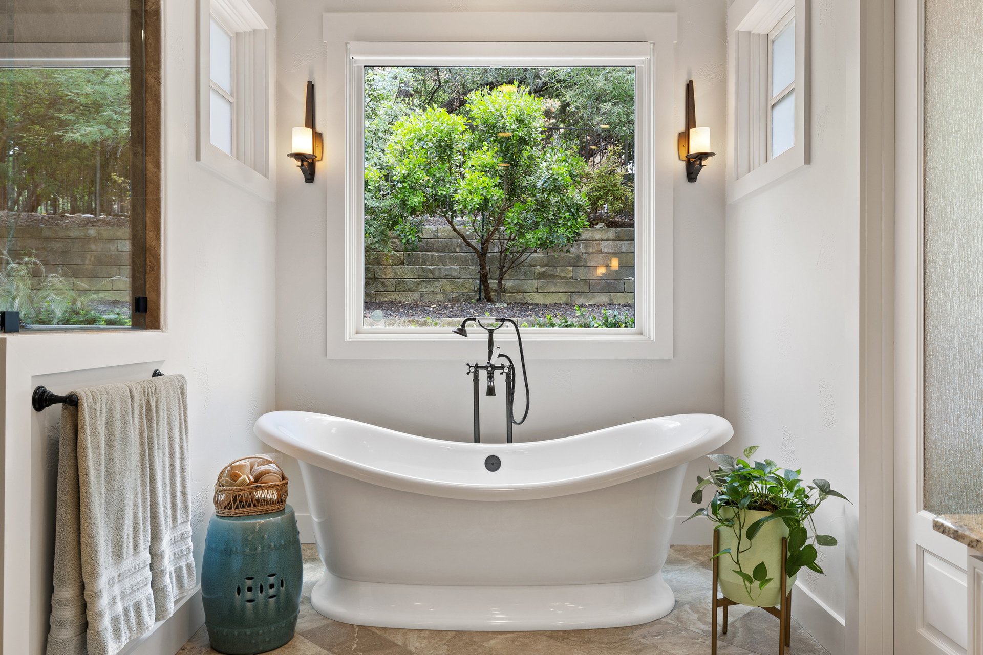 12821 Hacienda Ridge