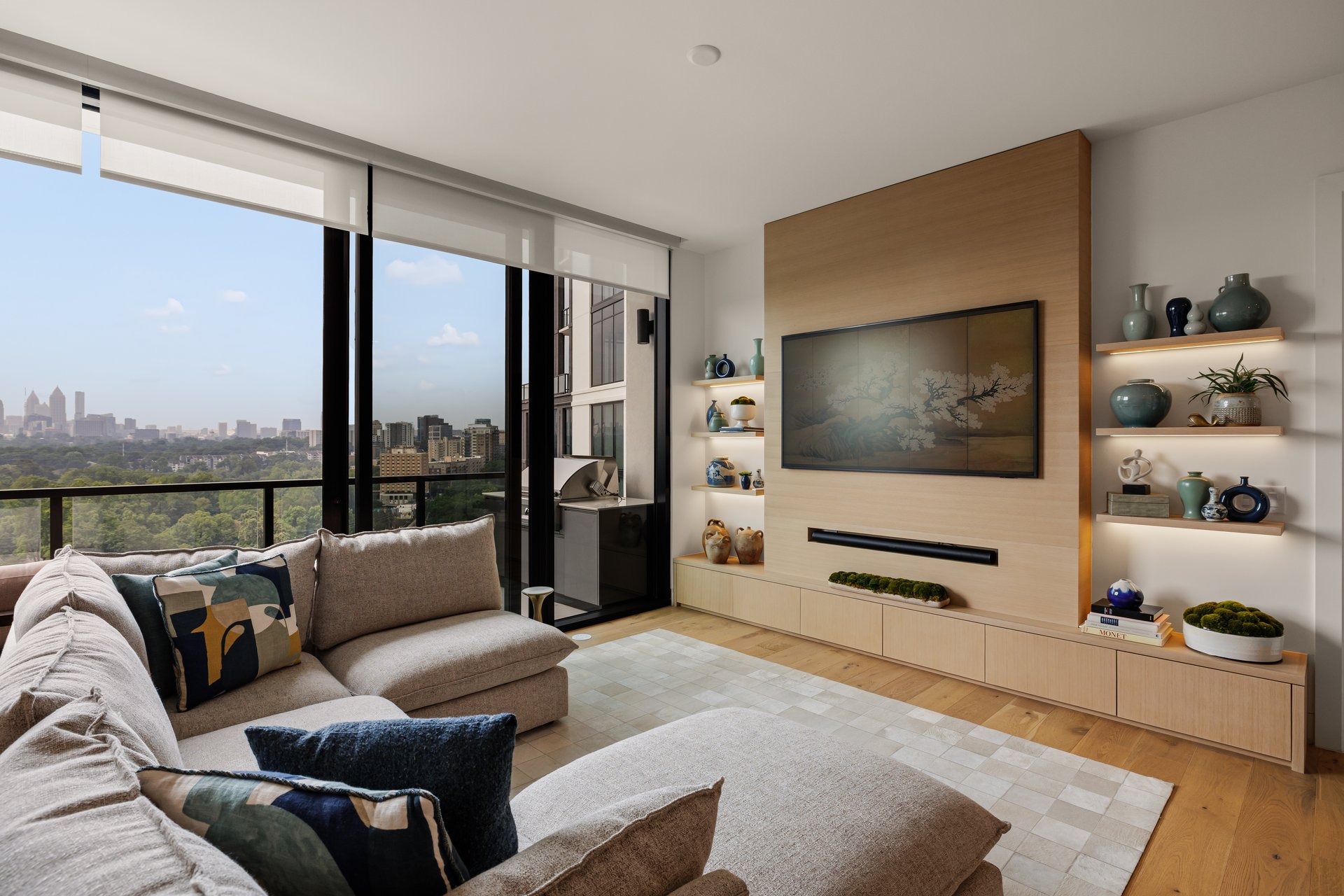 2425 Peachtree Road NE Unit 1406