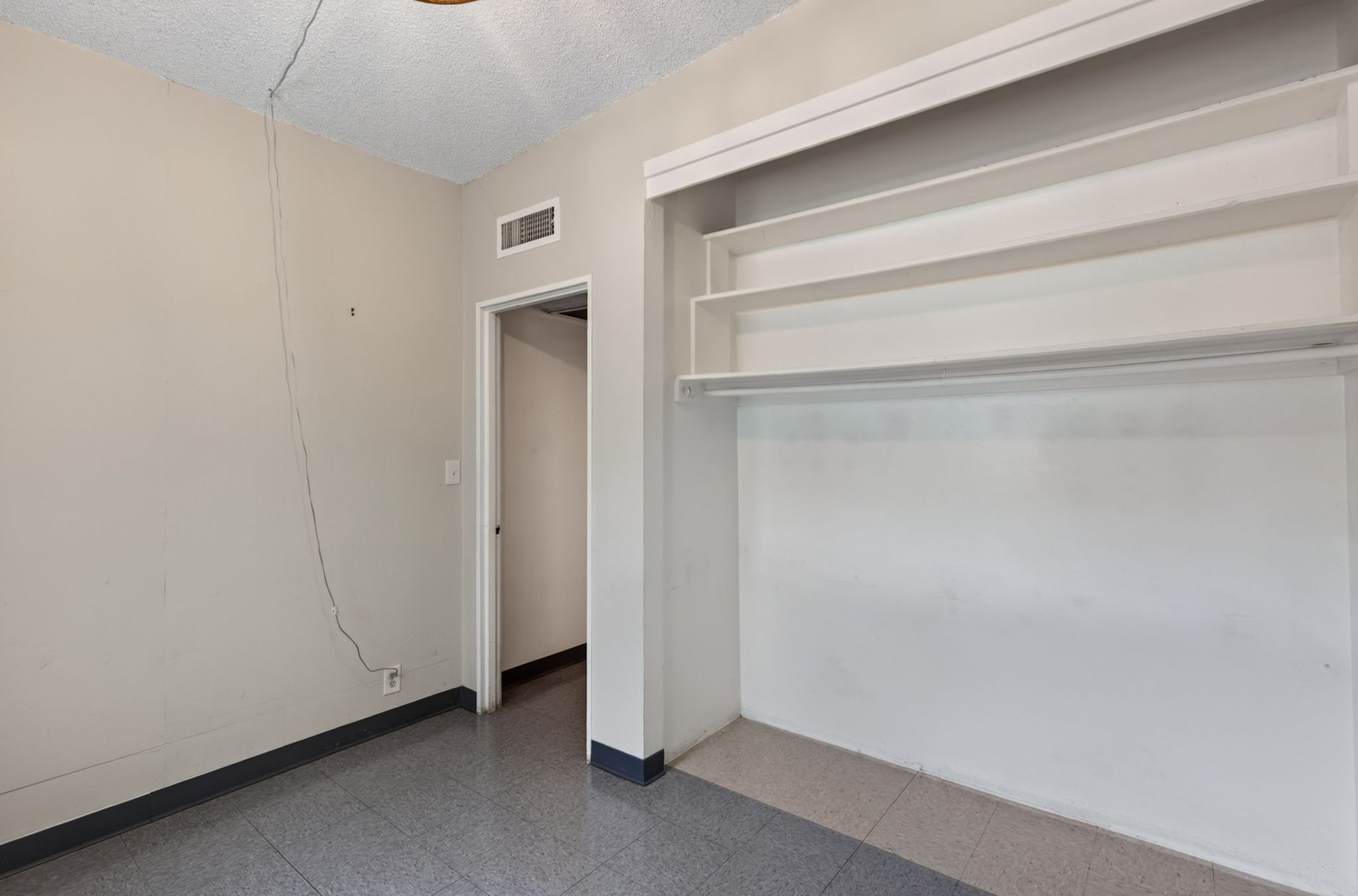 1305 Phillips Avenue 1307