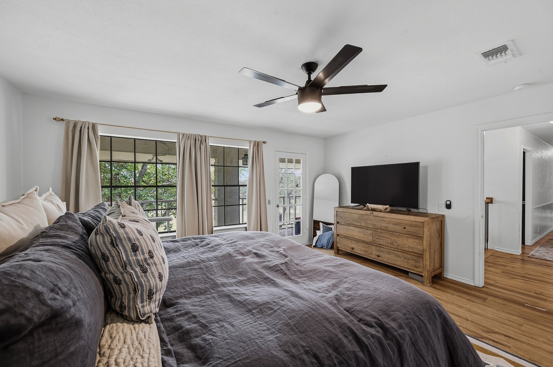 Acreage, Updated, All Near All Saints Episcopal School