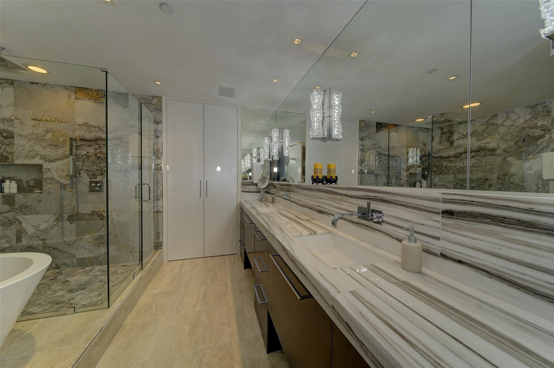 1 N Fort Lauderdale Beach Blvd 1906