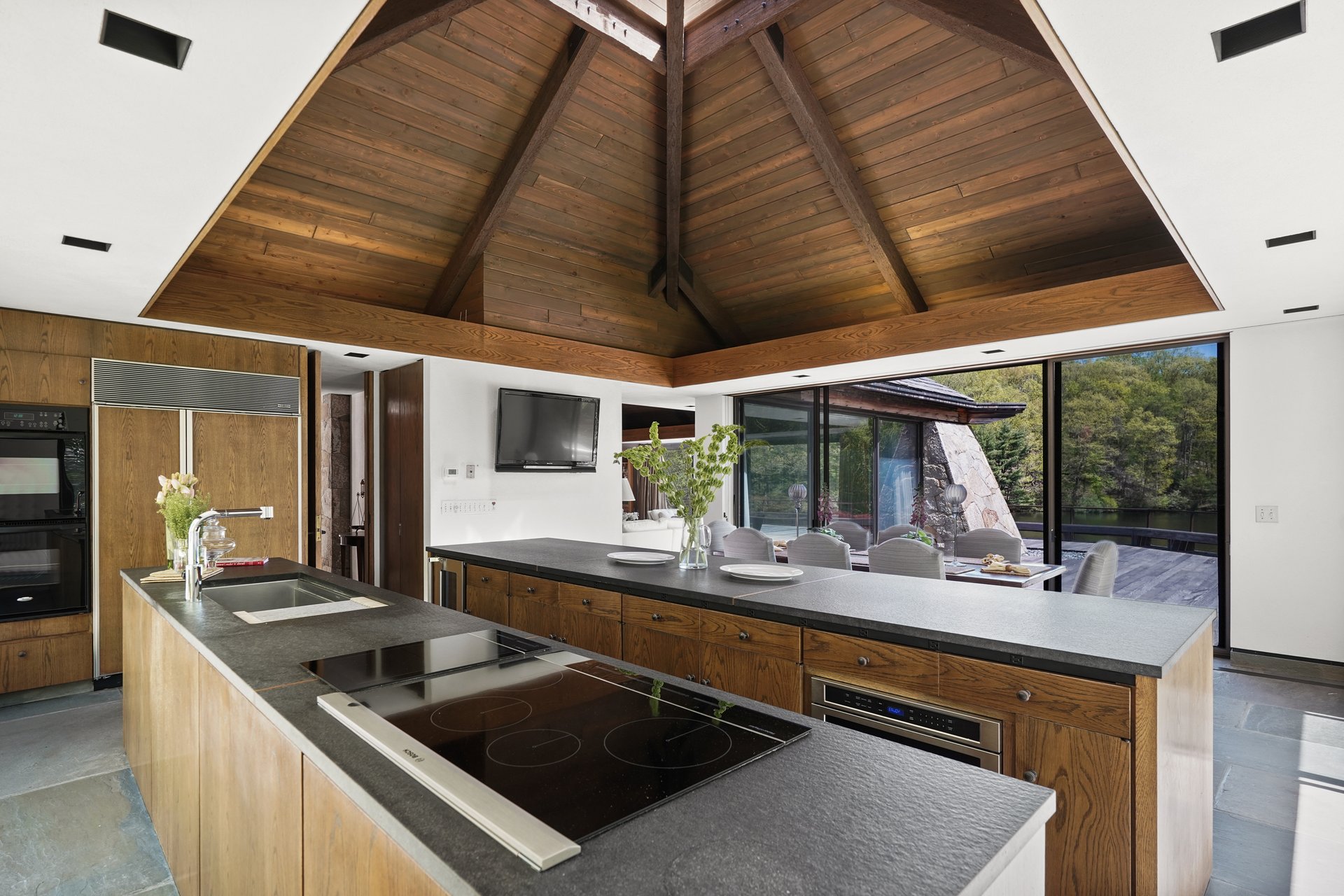 164 Eastwoods Road