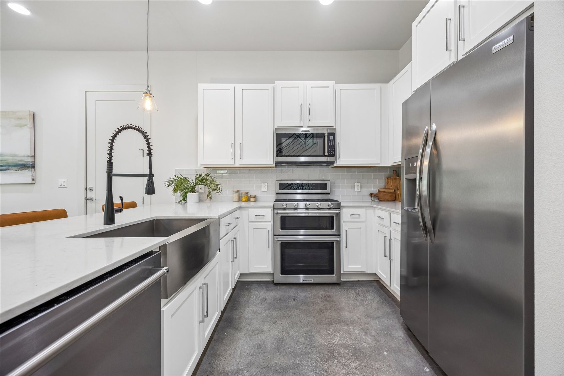 1118 Algarita Ave, Unit 2