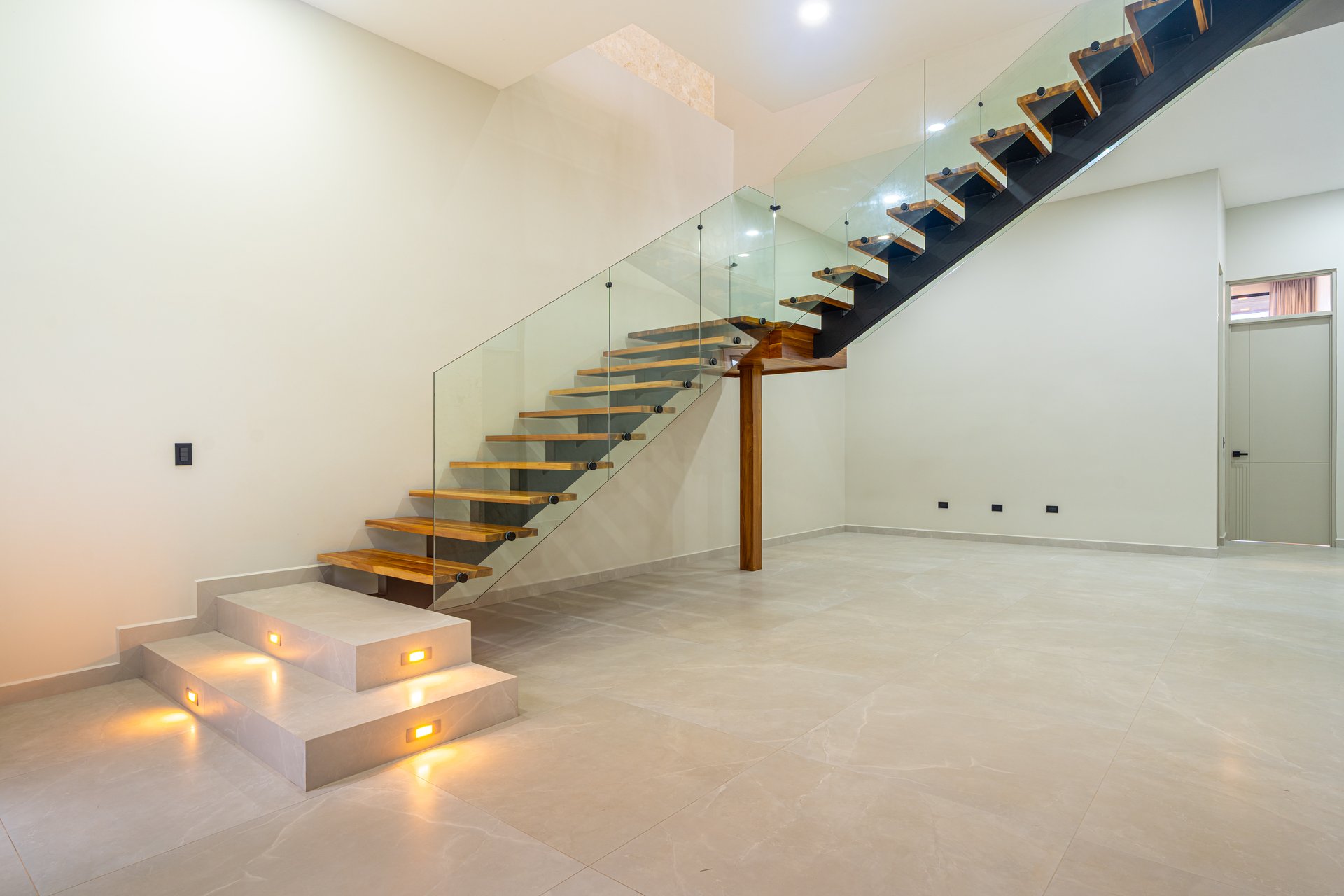 Lion's Gate Sunset Estate