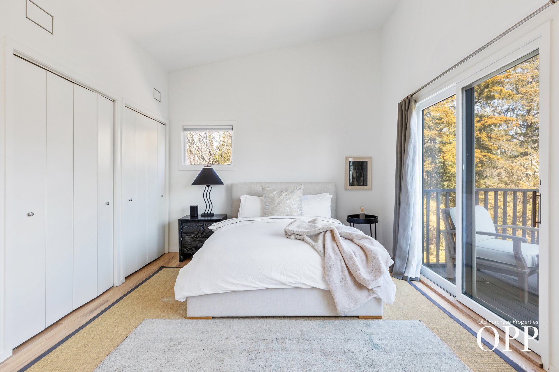 A MODERN RETREAT IN PRIME LOCATION