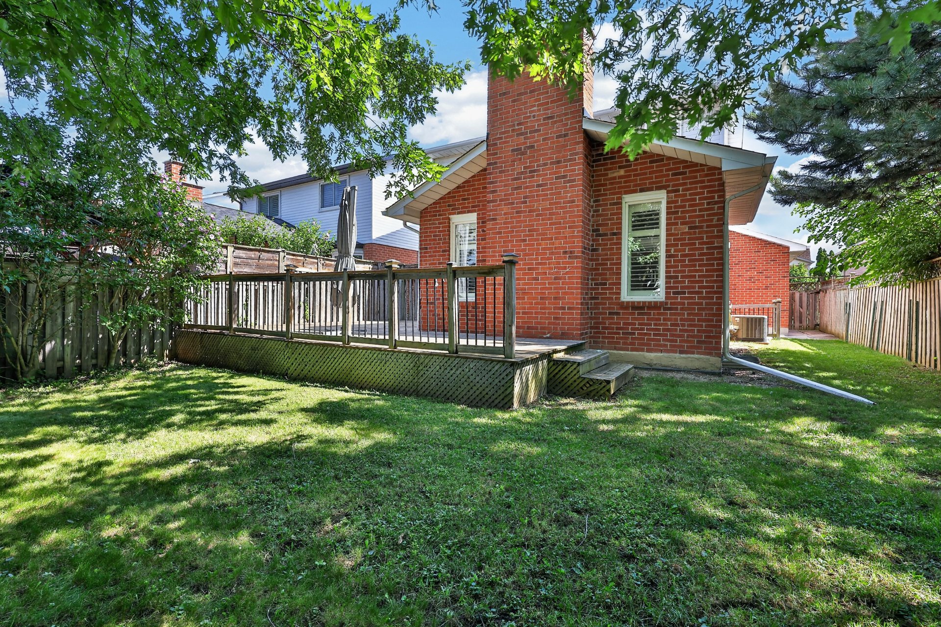 2102 Salma Crescent, Burlington