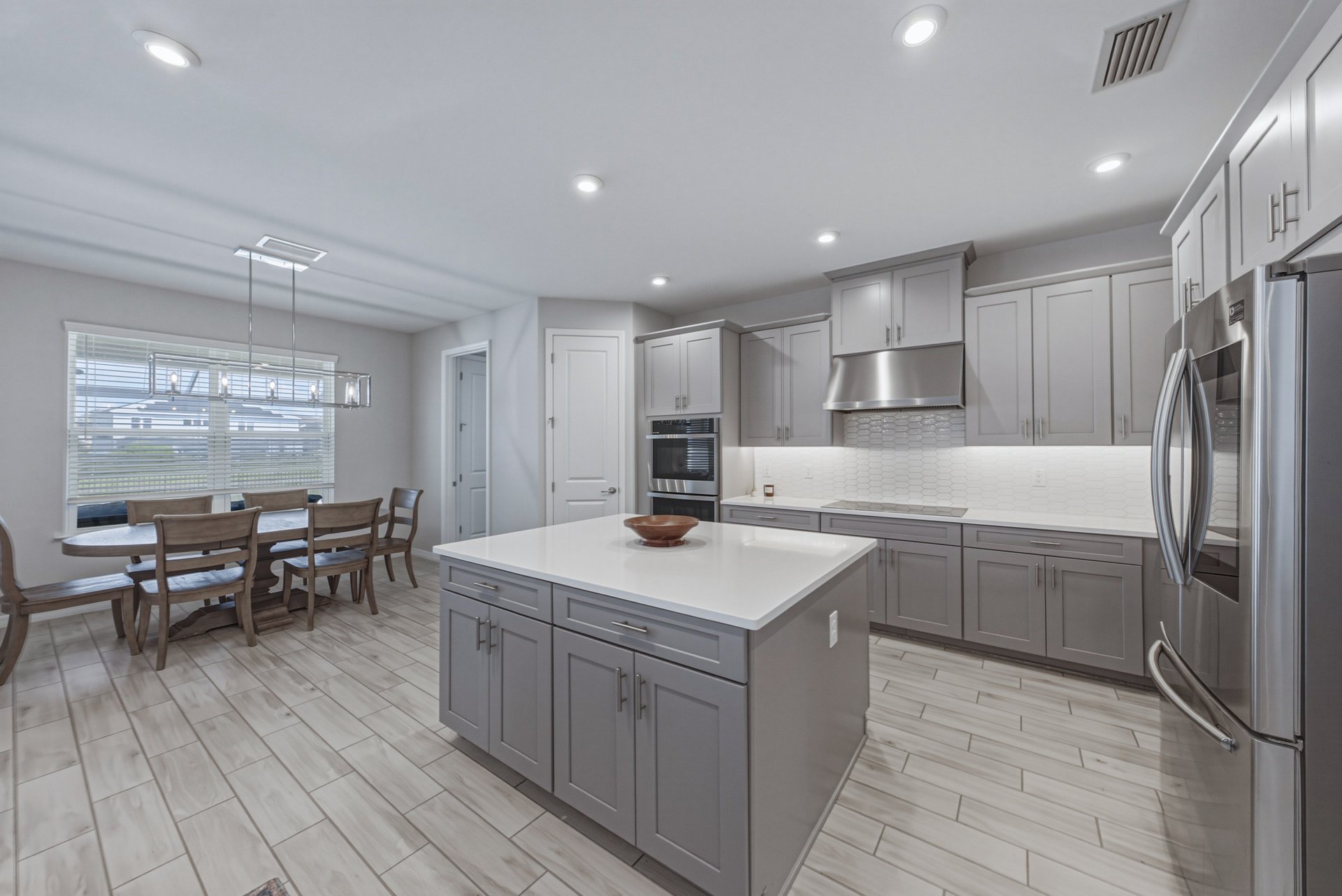 6978 BRADBURY CIR