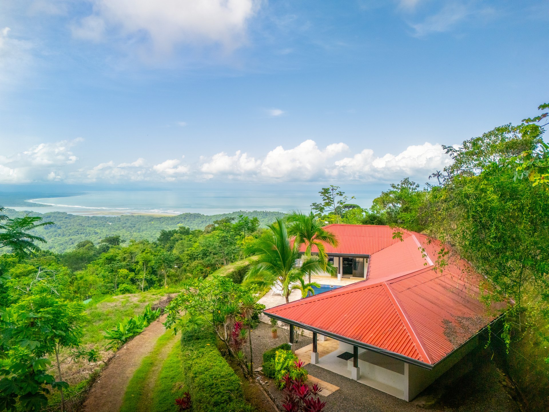 3 Bedroom home in Cinco Ventanas with Incredible Ocean View!
