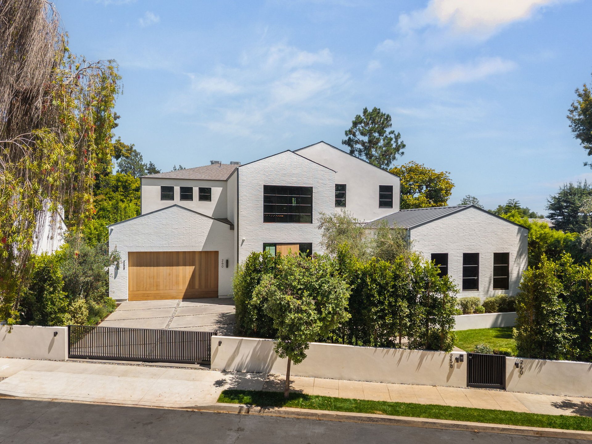 258 Barlock Ave