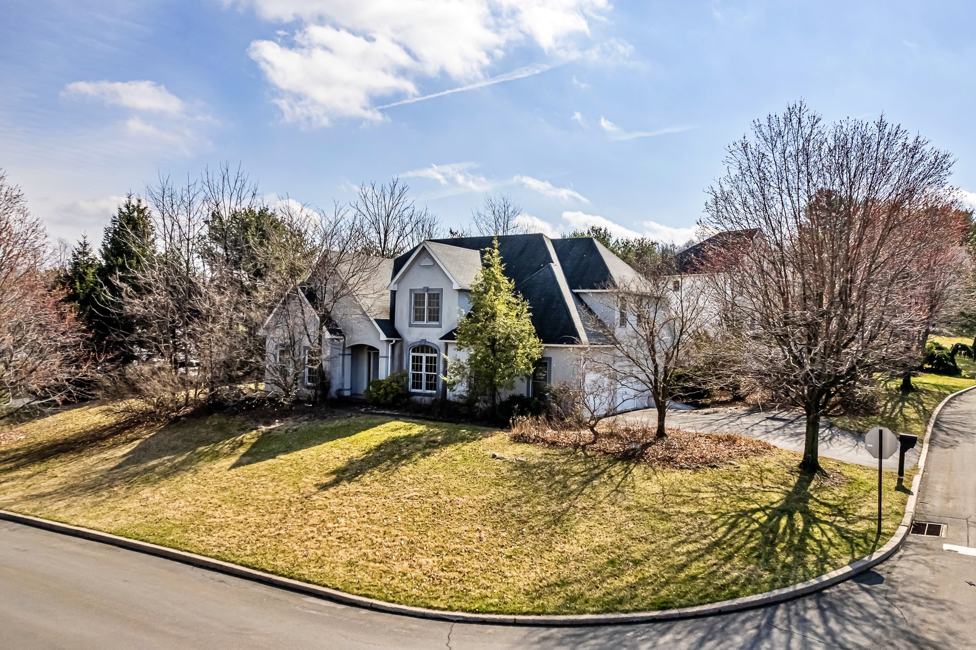 5220 Rosewood Drive