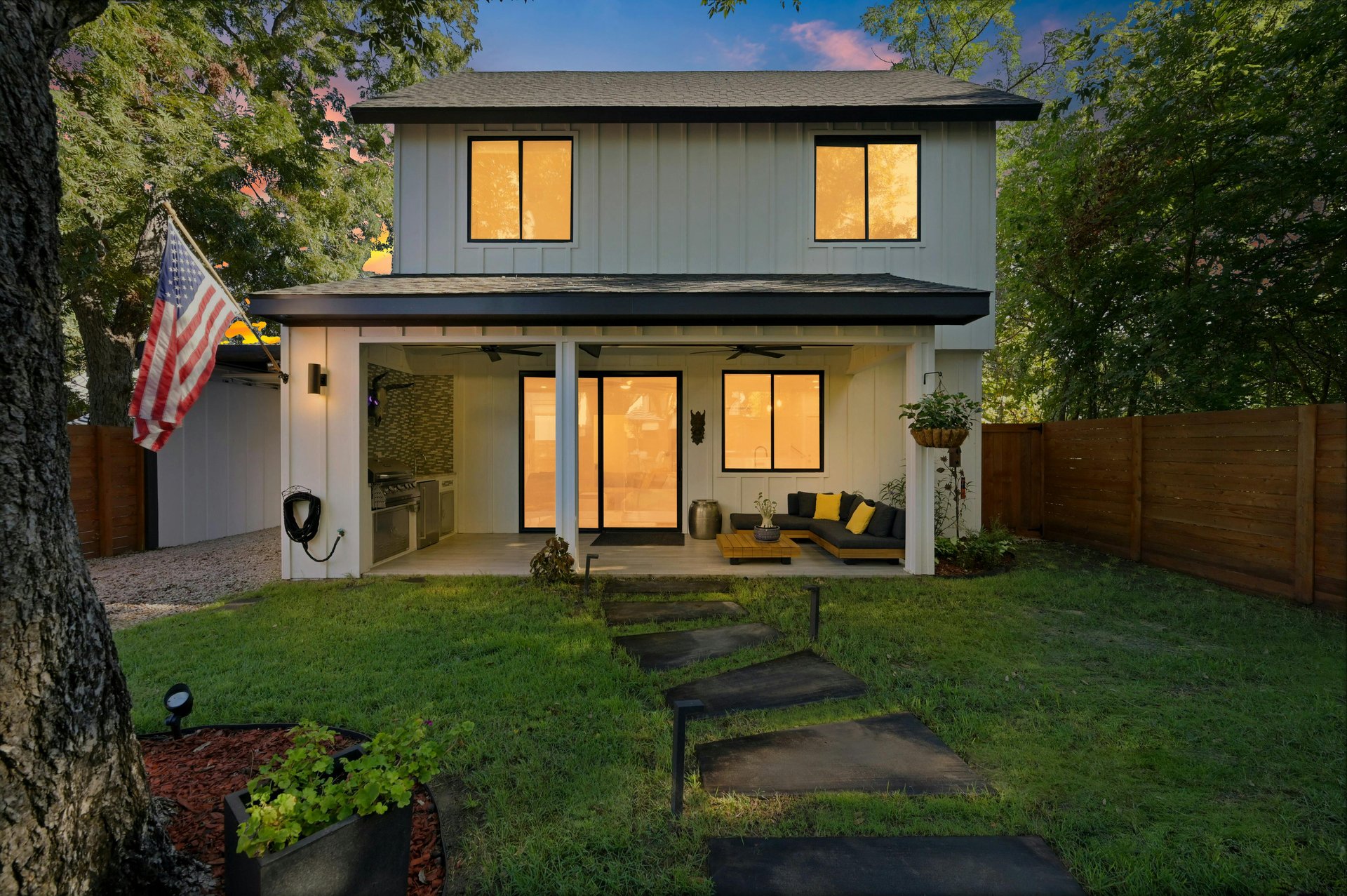 3411 Neal st #2