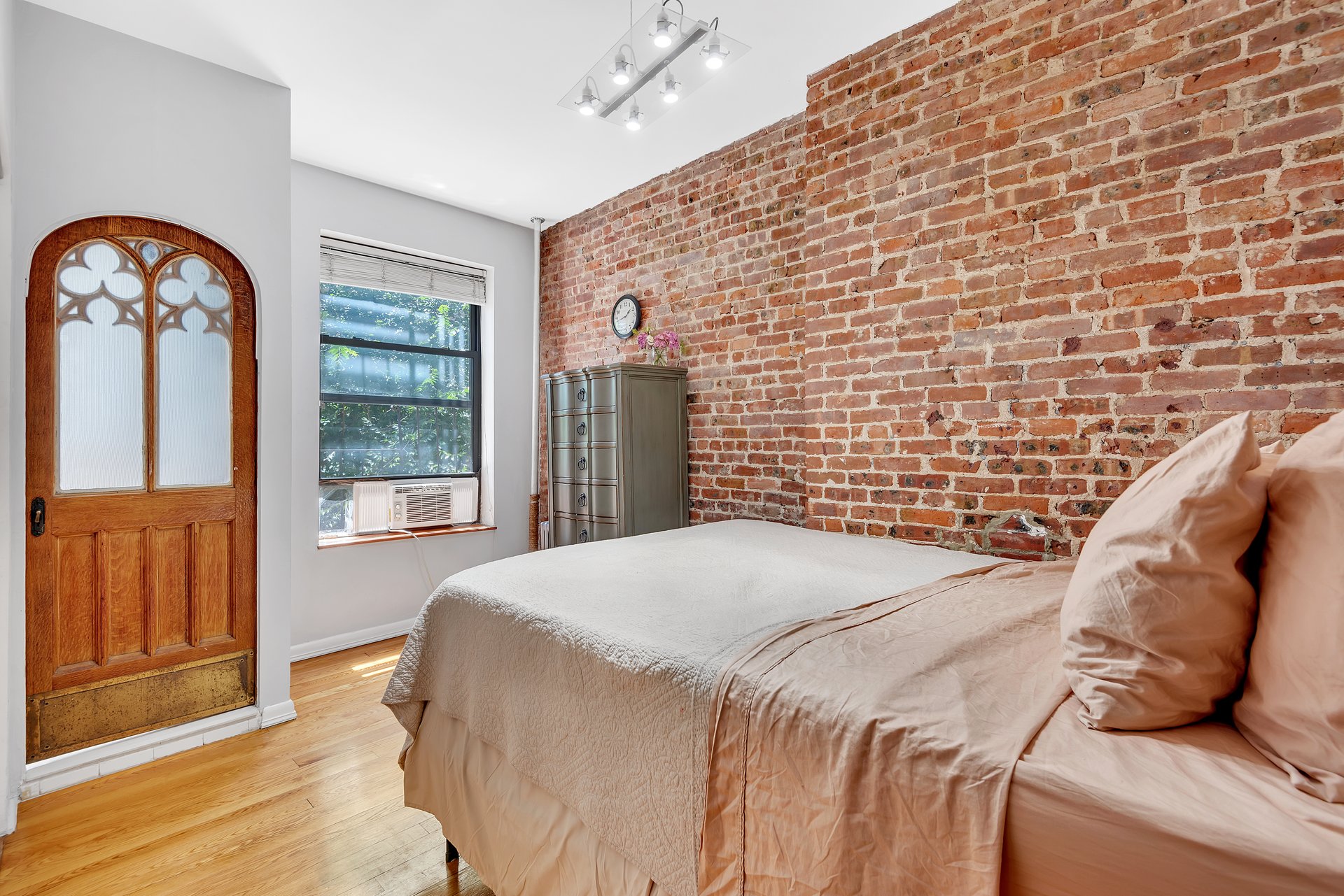 206 E. 90th St. Apt 4W