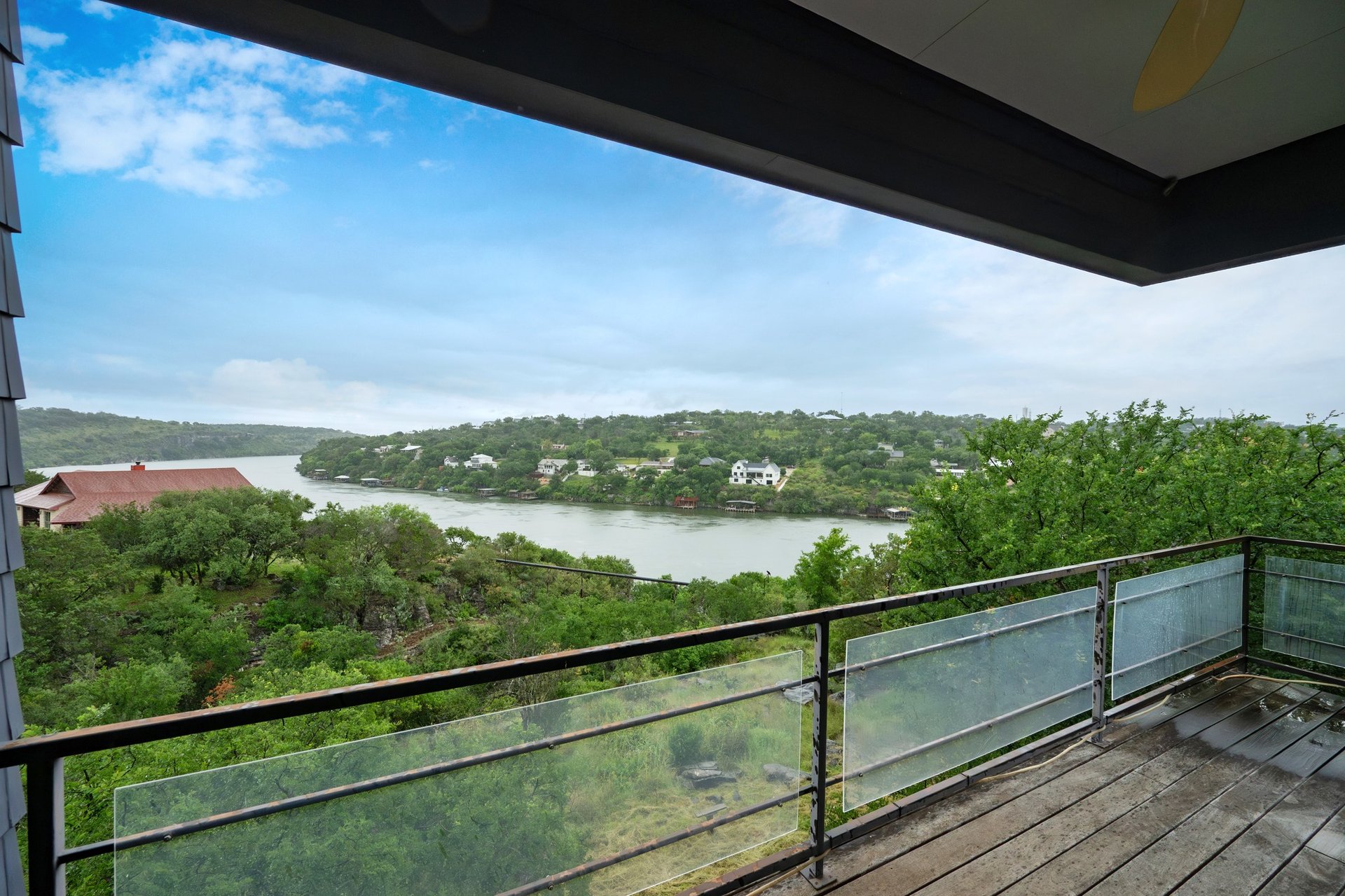 401 Crestview Drive and 309 Cliff Circle